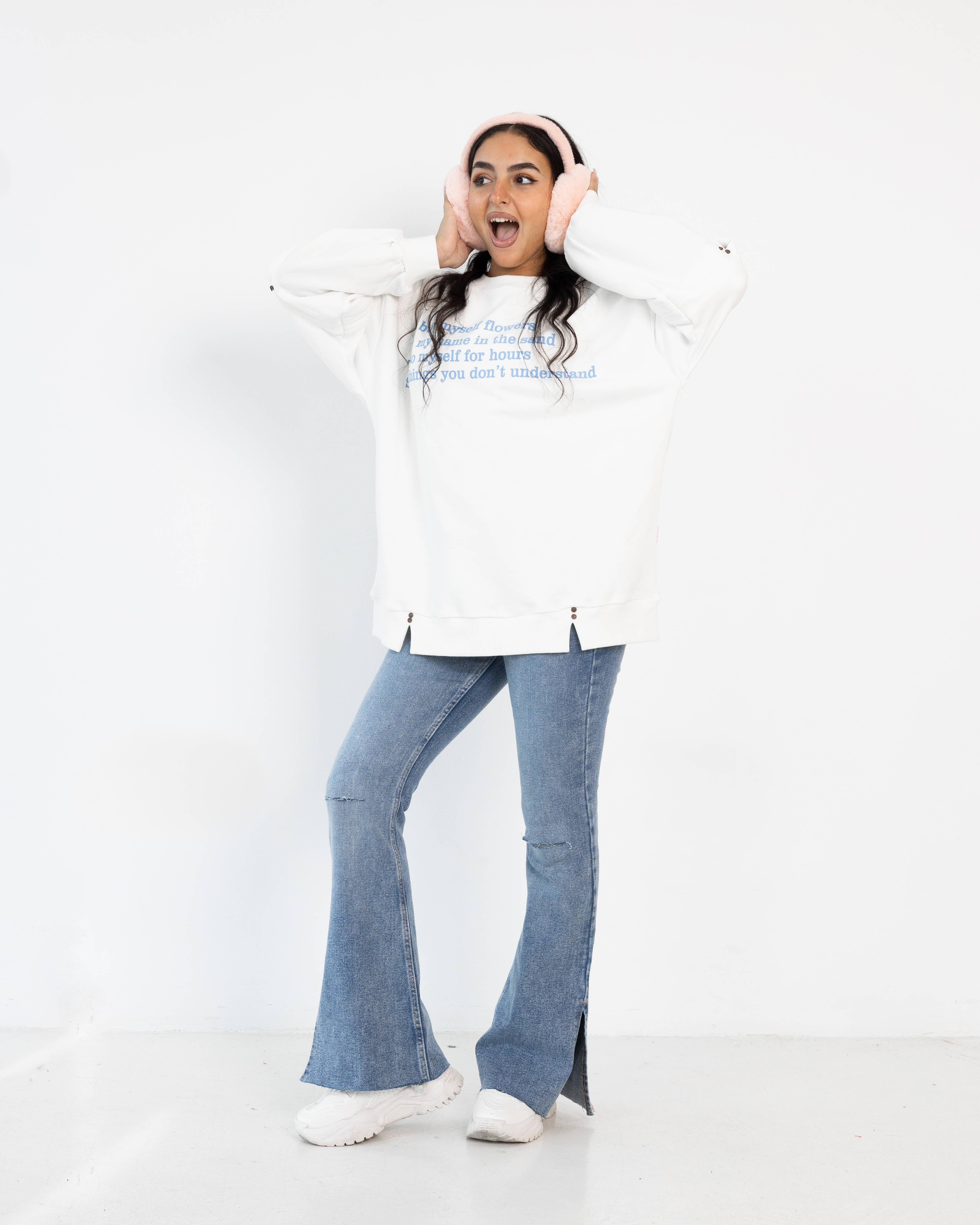 Sweatshirt With Open Sleeves