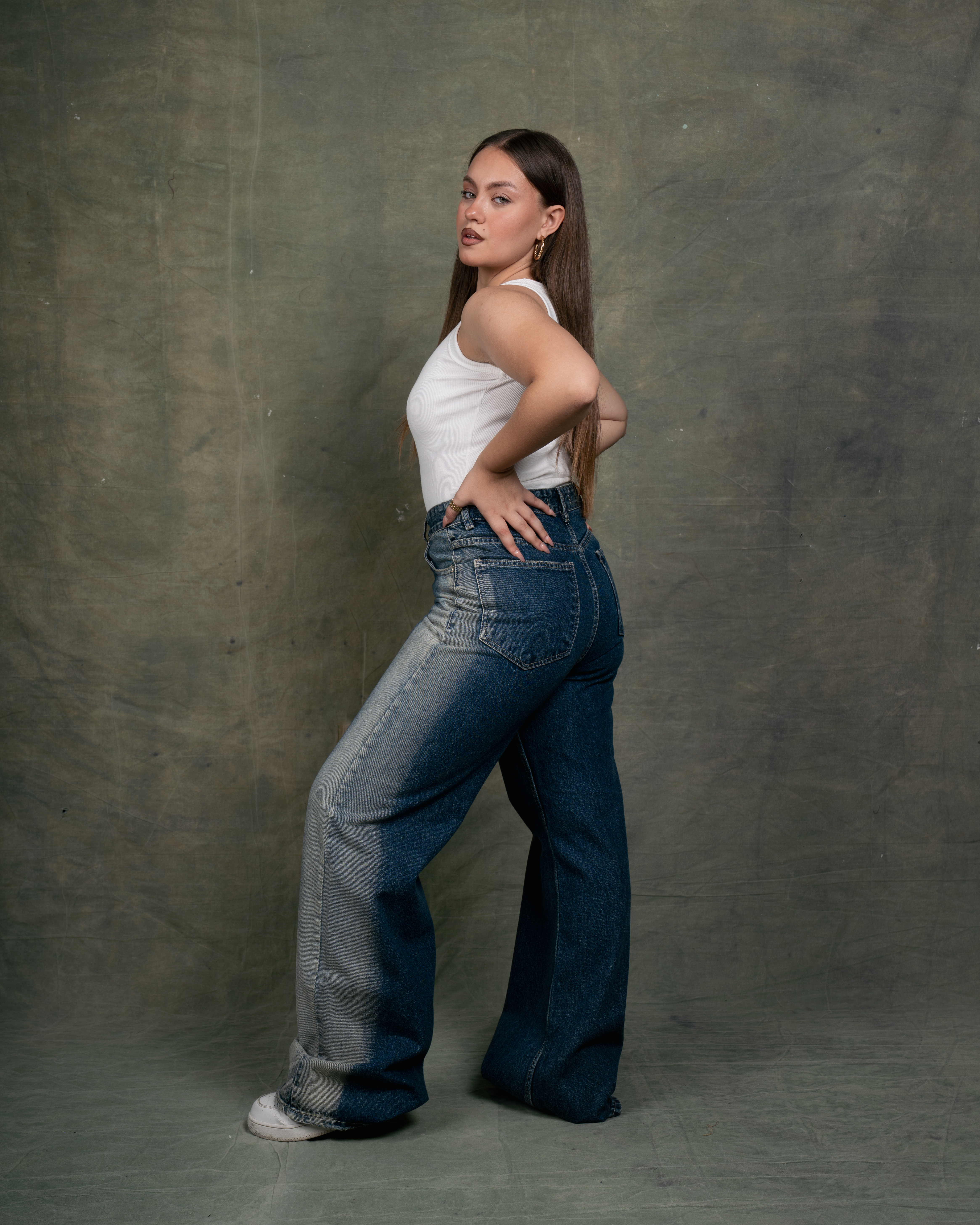 Wide-leg line jeans 