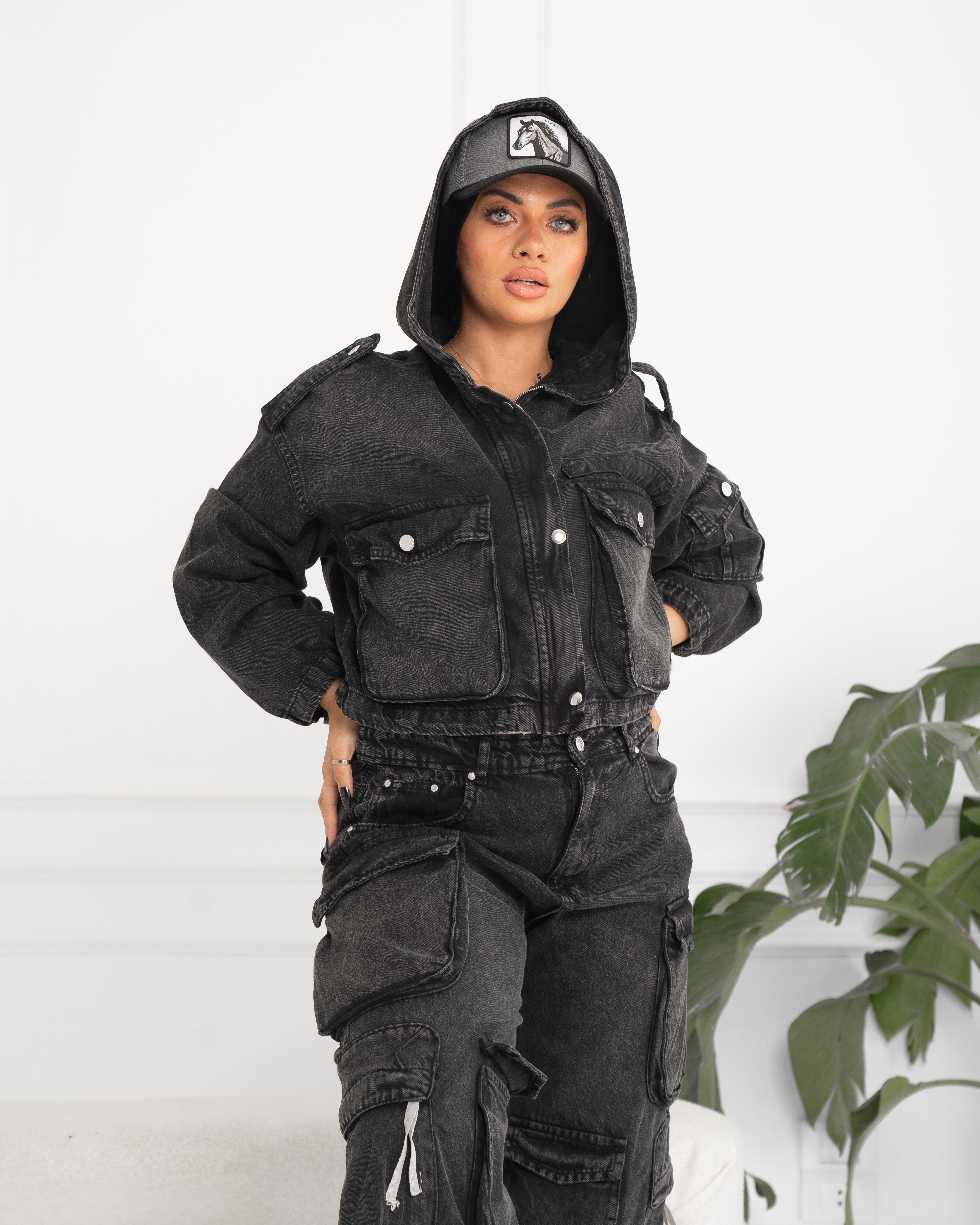 Denim jacket with Big Pockets, Hood