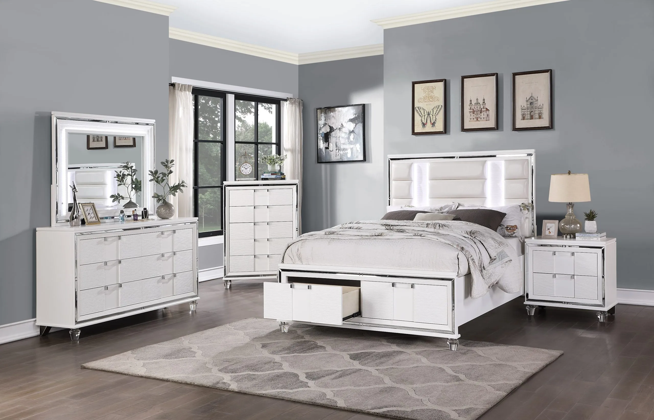 BED ROOM SET B761