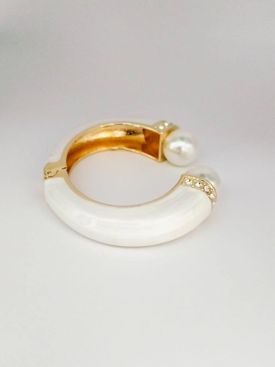 Elegant Pearl and Gold Bangle