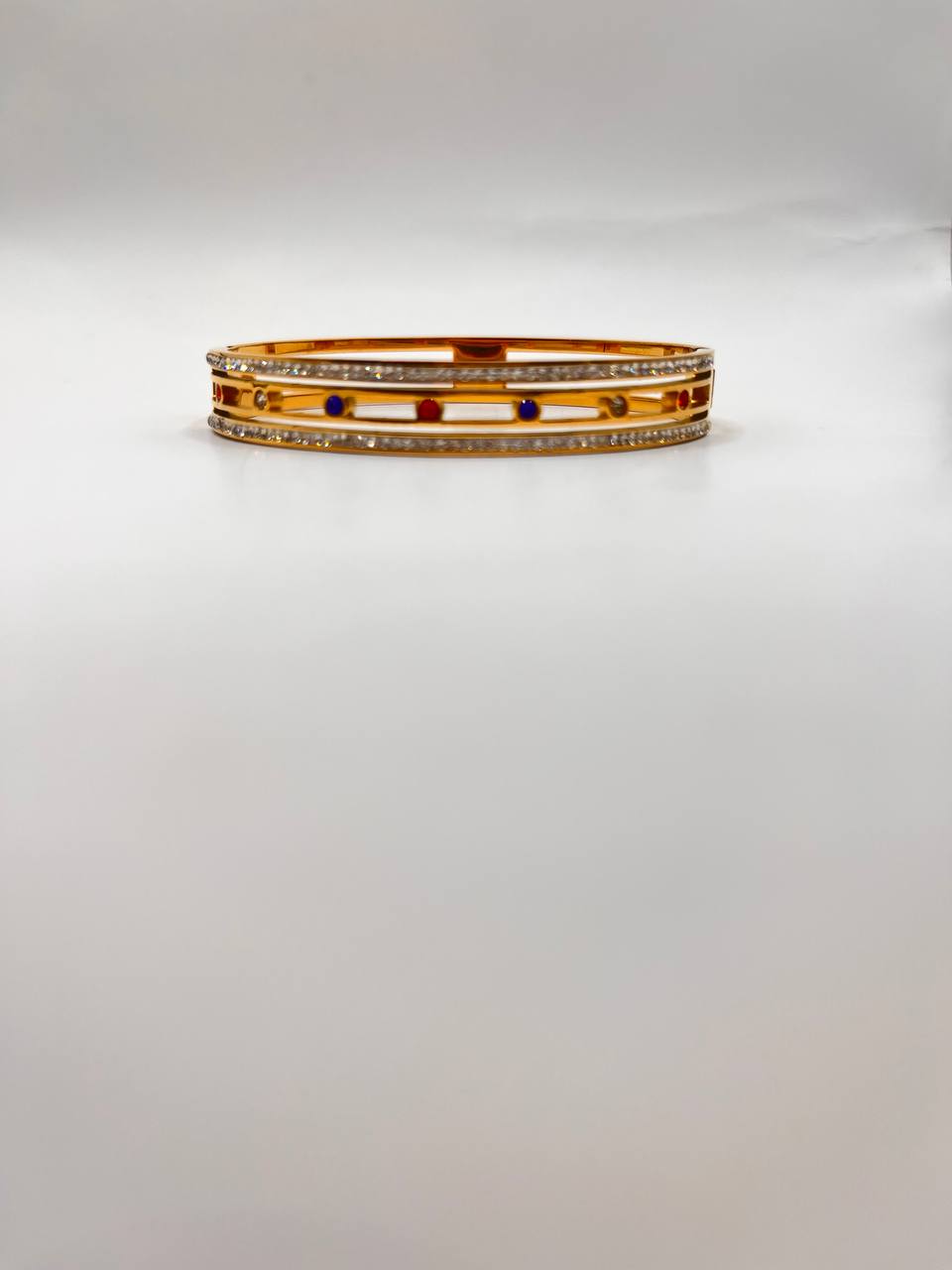 Elegant Gold Bracelet