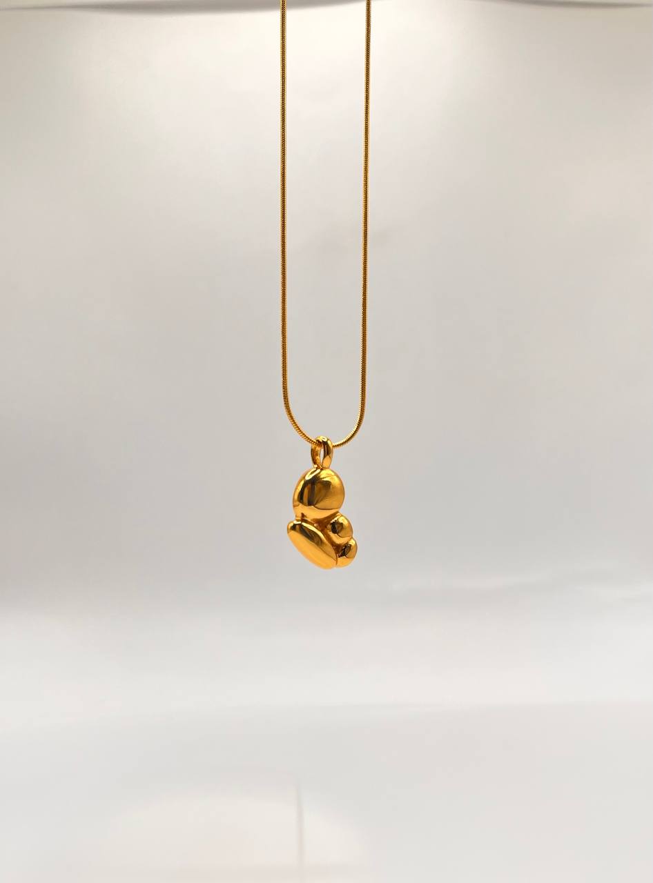 Gold Pendant Necklace