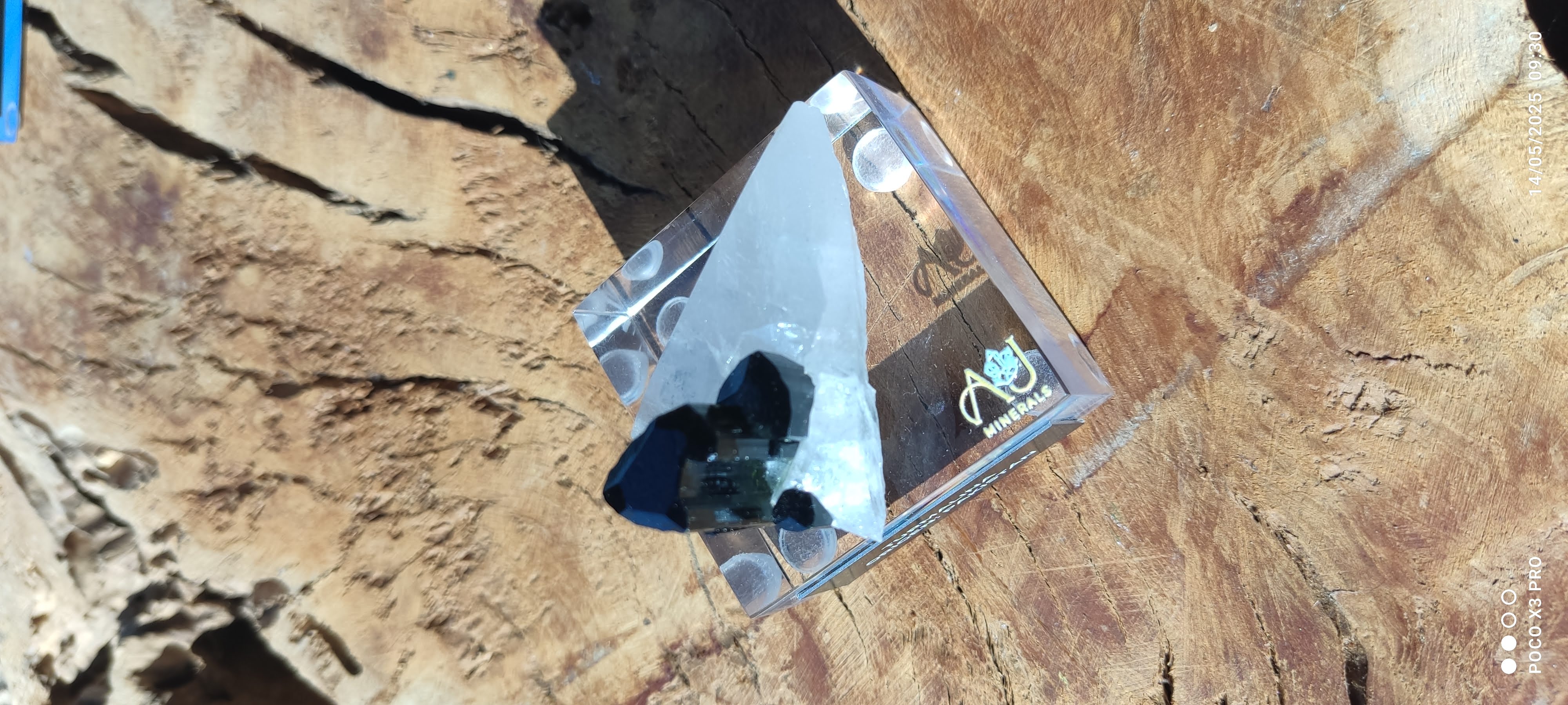 Cristal decorativo de turmalina y cuarzo