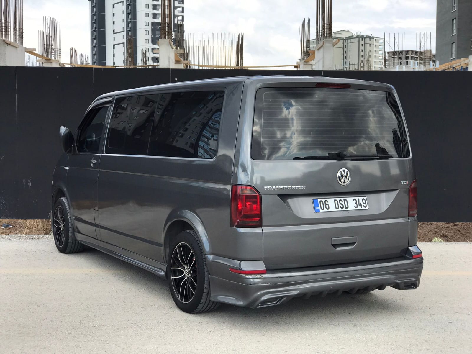 Transporter 2016 2024 model arka ek 