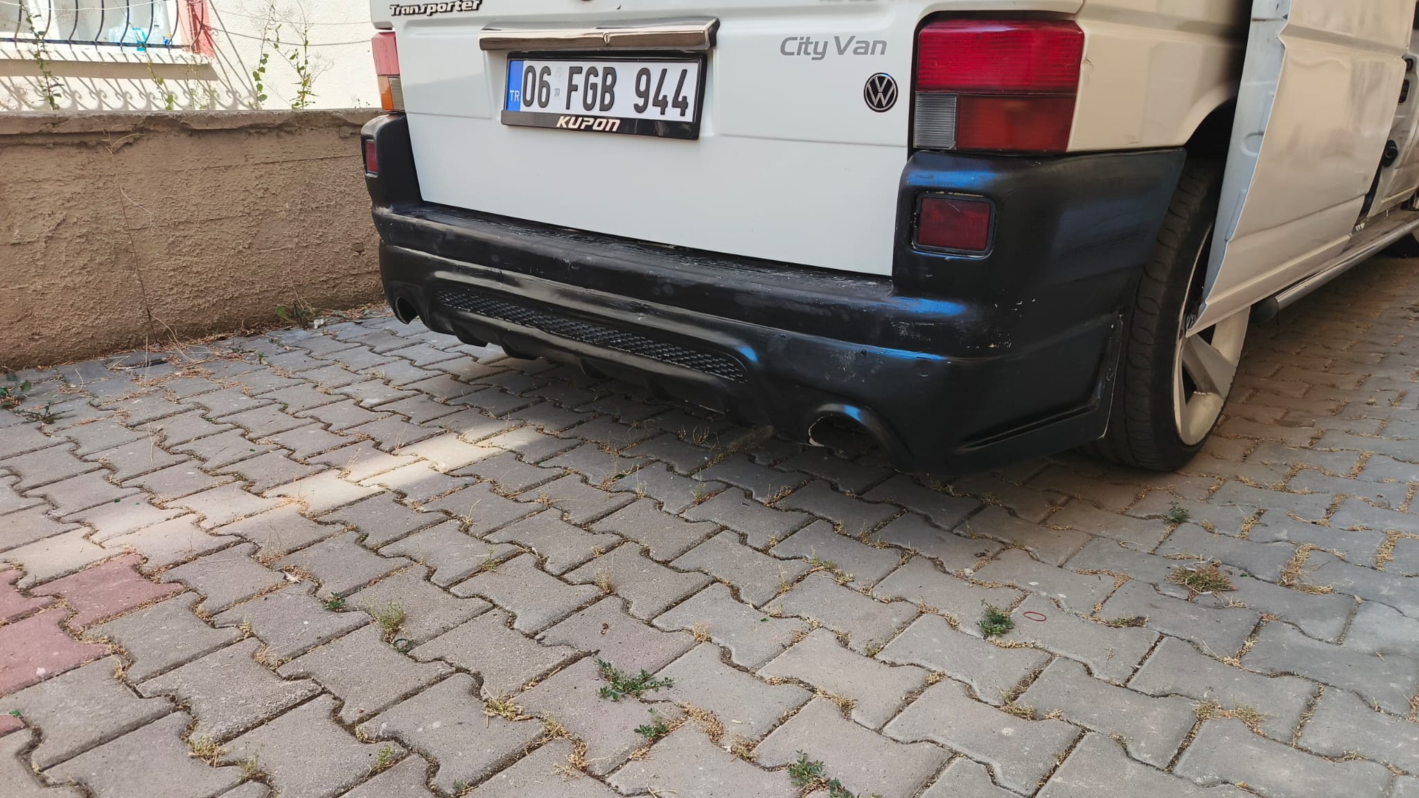 Transporter T4 arka ek yuvarlak eksozlu
