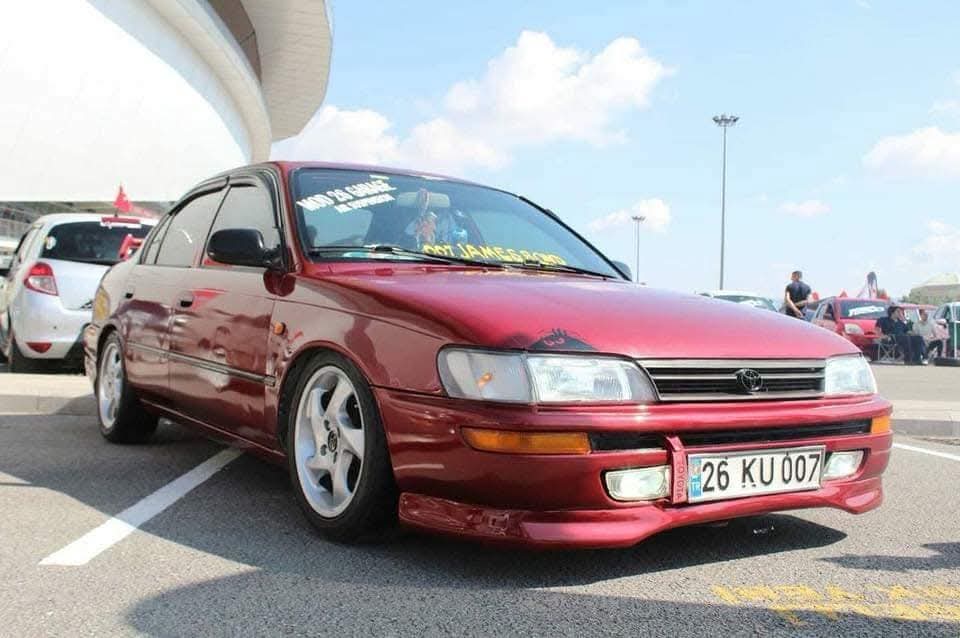 Toyota Corolla efsana kasa ön ek