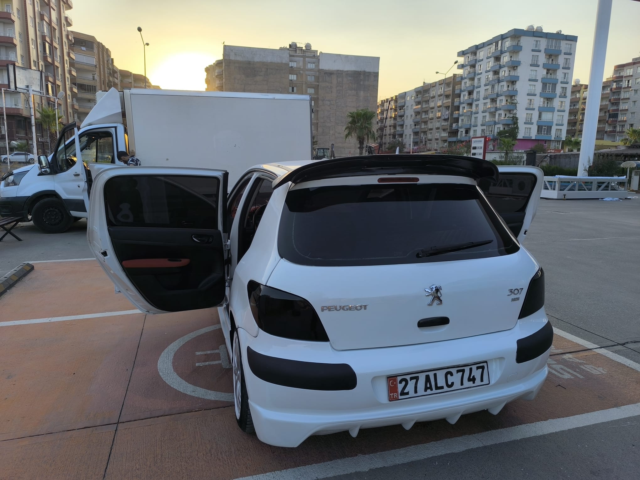 Peugeot 307 arka difüzör