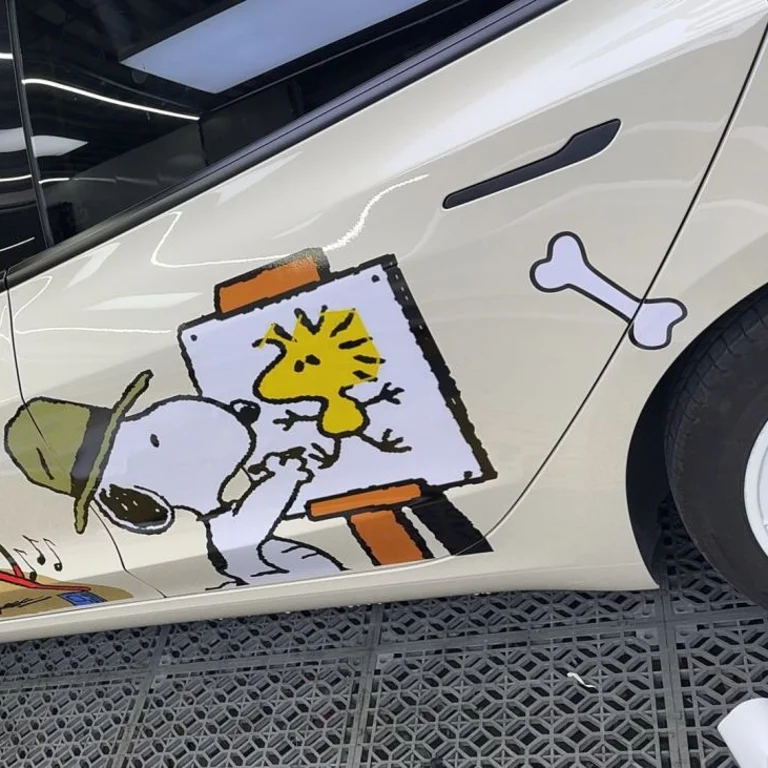 Peanuts Cartoon Car Decal