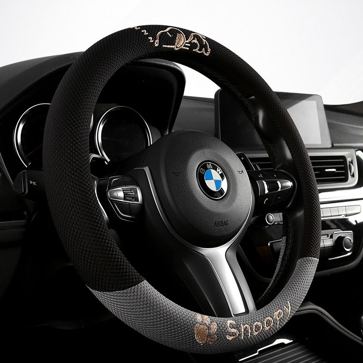 Snoopy lightweight Steering Wheel Cover