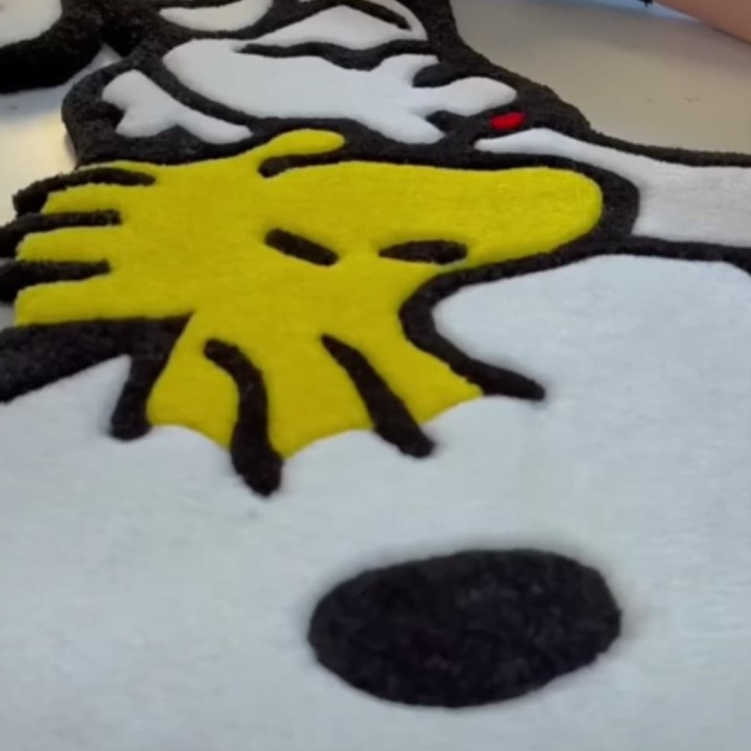 Hand-Tufted Snoopy & Woodstock Rug