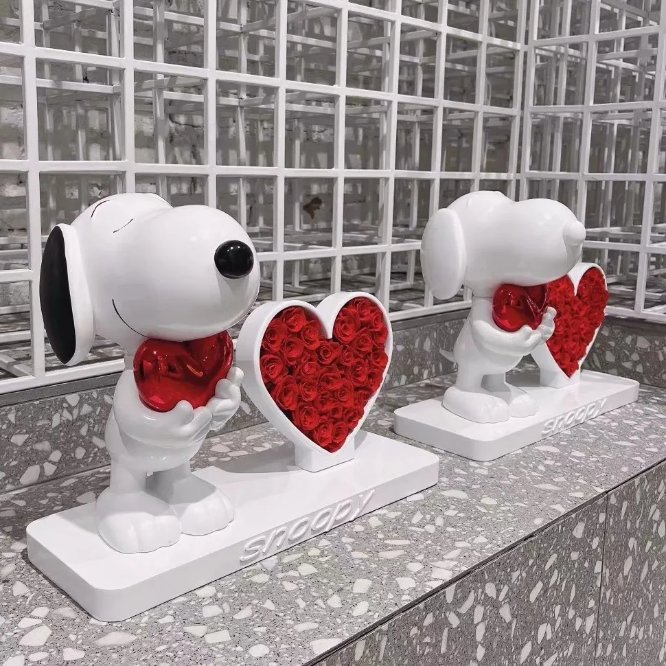 Snoopy Heart Figurine