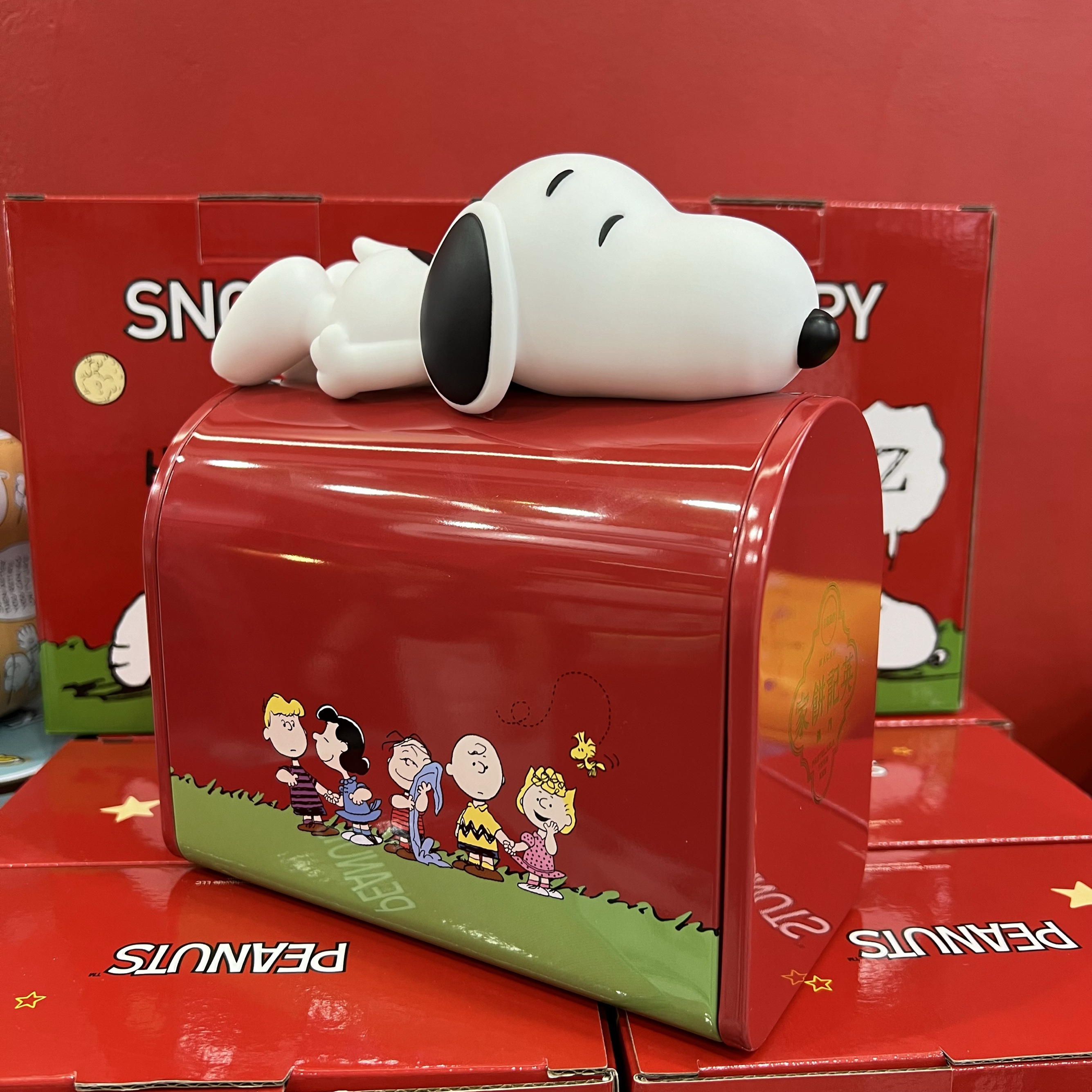Snoopy Peanuts Mailbox