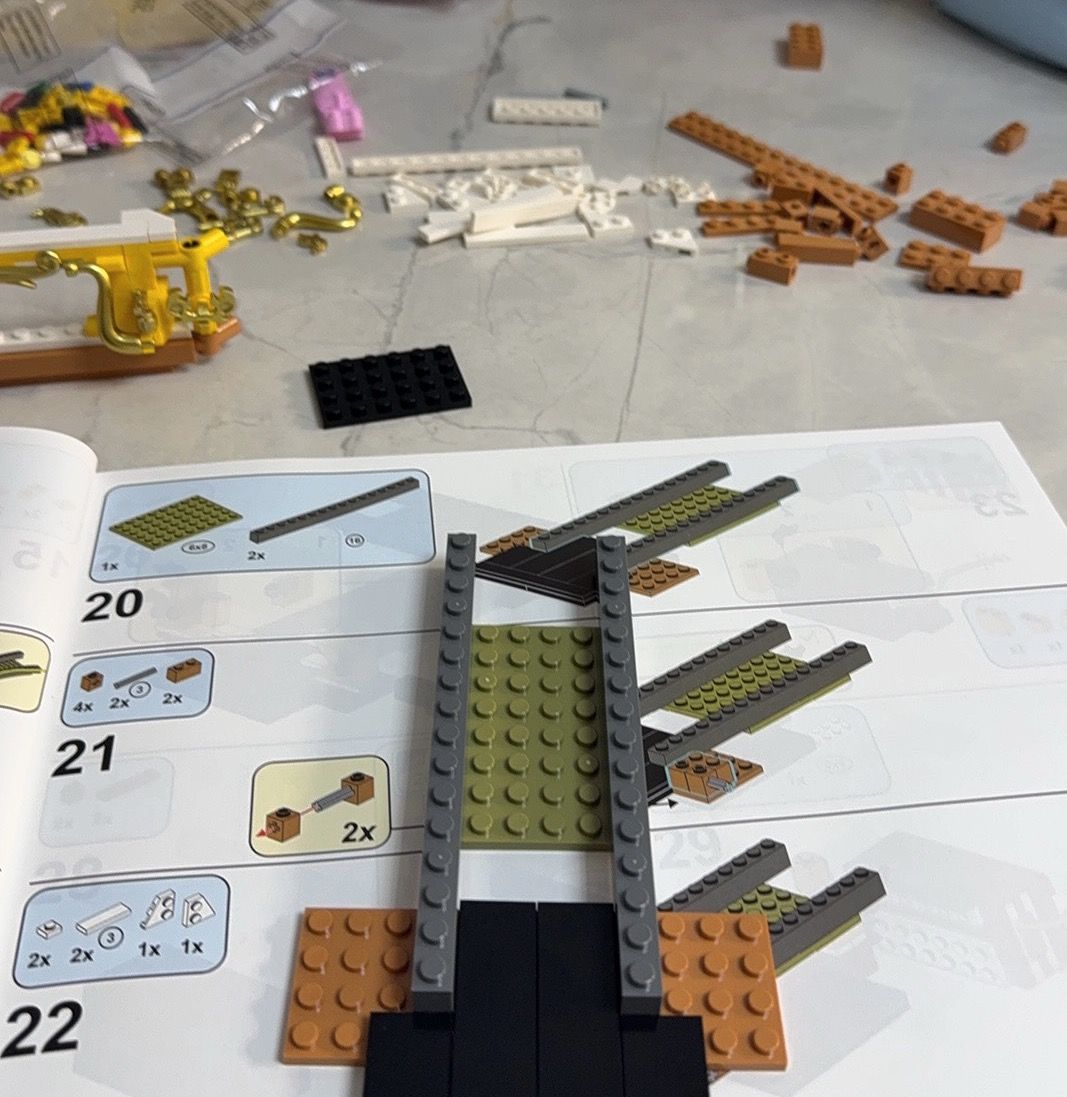 PEANUTS 1460 Pcs Building set