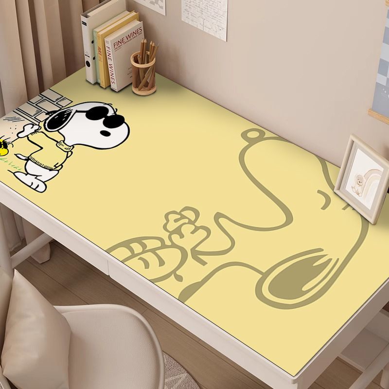 Snoopy Desk Mat & Mouse Pad Set (80 × 40 cm)