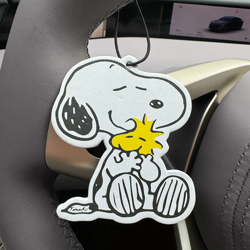 Snoopy & Woodstock Natural Aroma Car Air Freshener - 6 Pack (Hilton Hotel Inspired Fragrance)