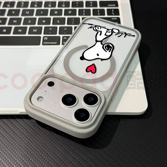 Snoopy iPhone Magsafe Clear Case