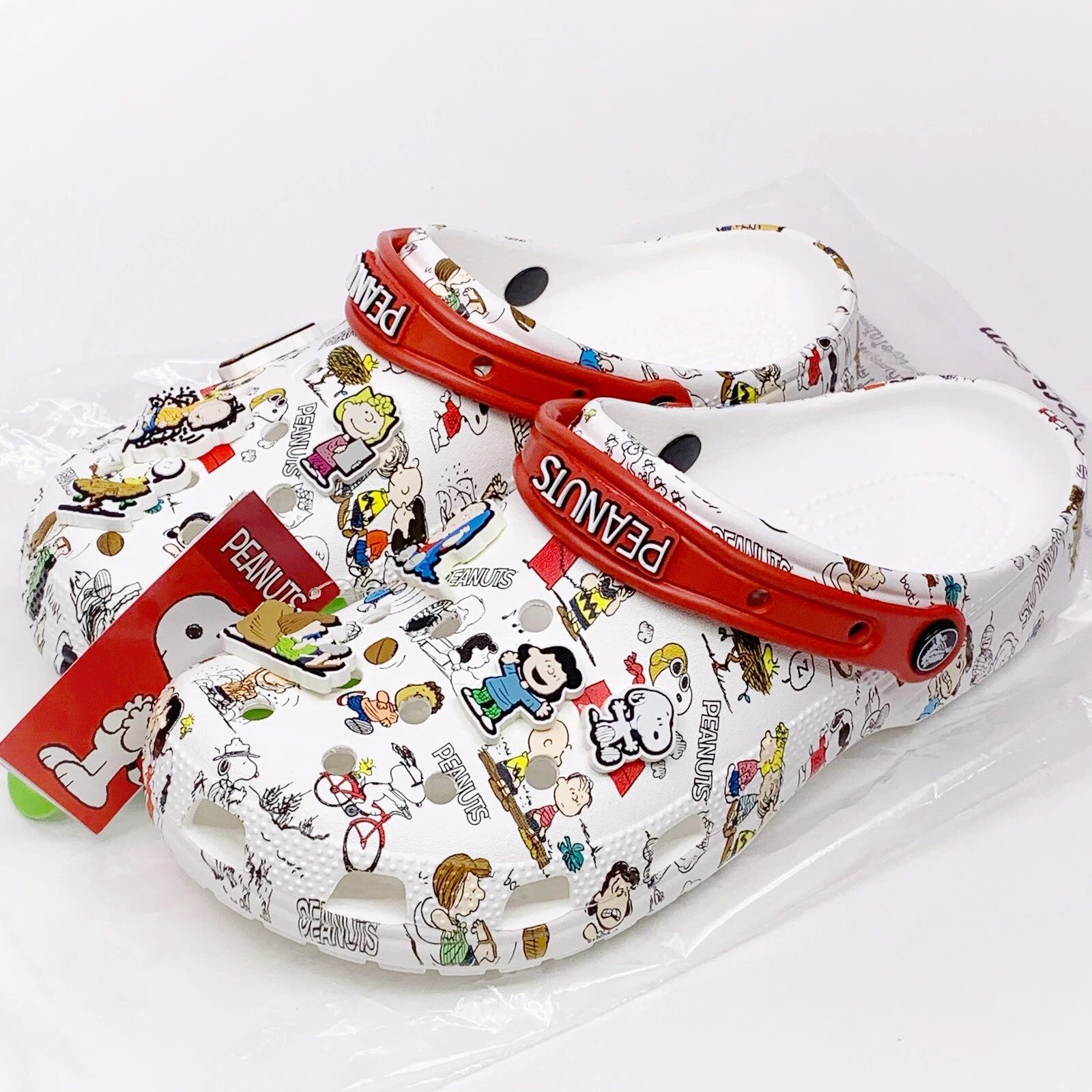 Peanuts X Crocs Clogs 