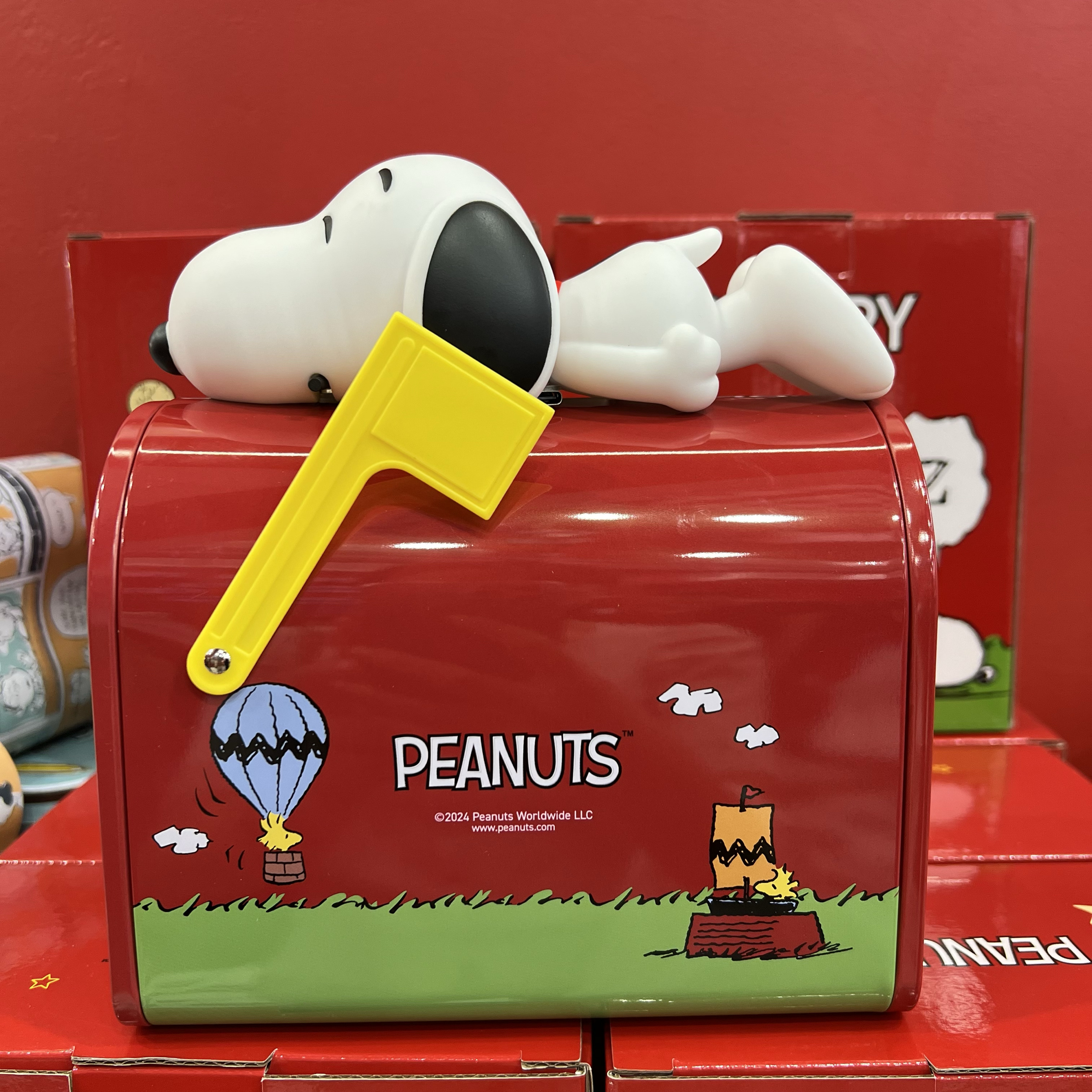 Snoopy Peanuts Mailbox