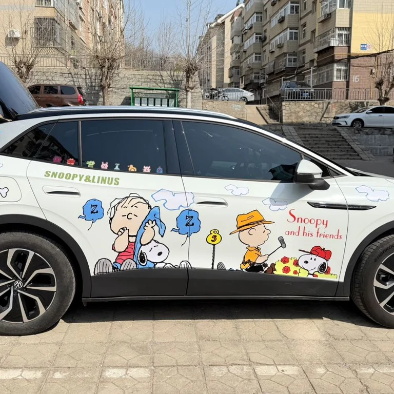 Peanuts Cartoon Car Decal