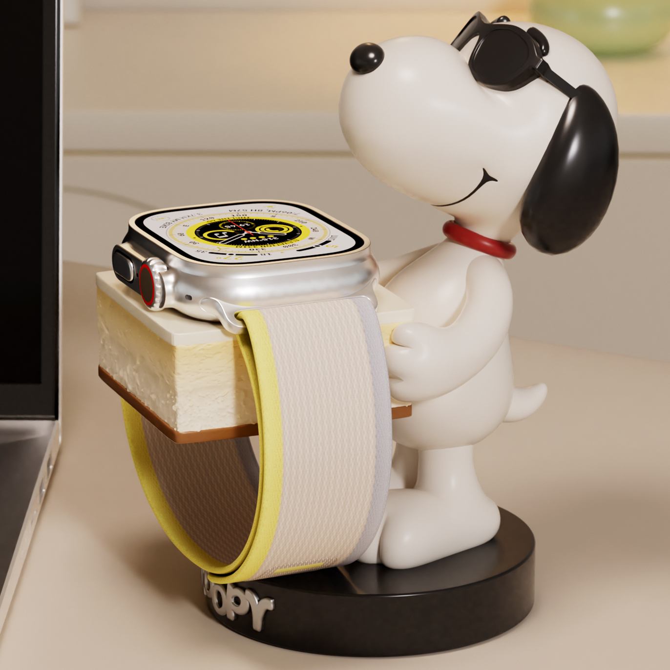Snoopy Apple Watch Charging Stand