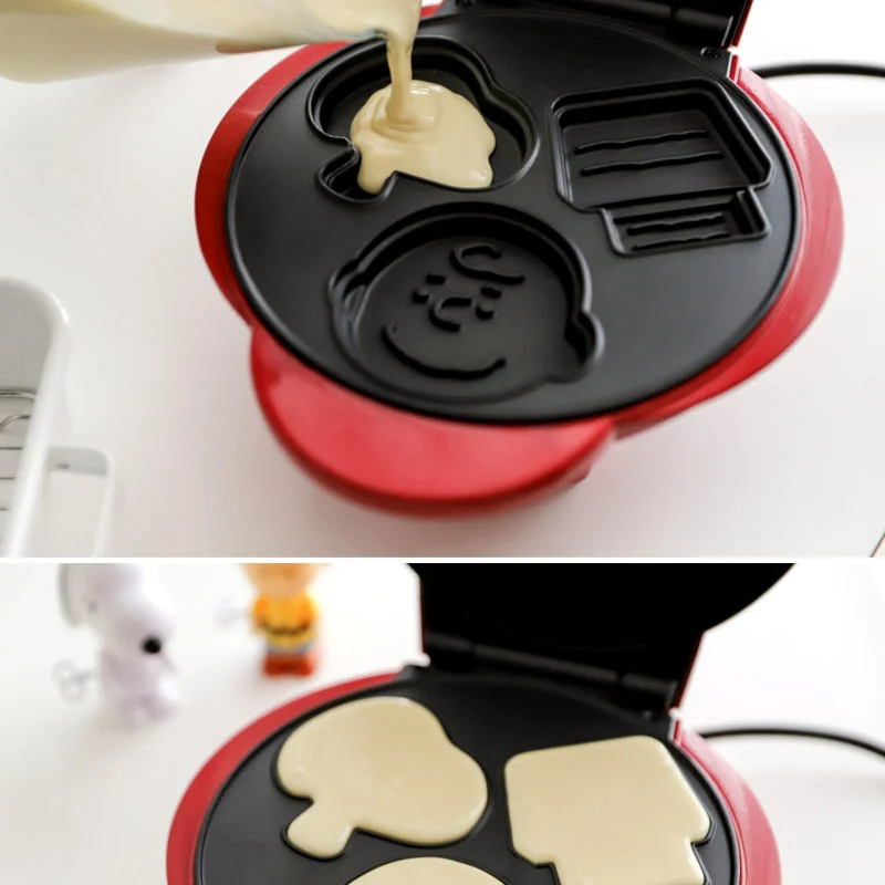 Charlie Brown & Snoopy Waffle Maker 