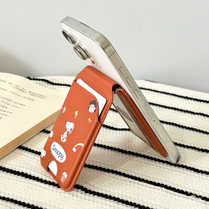 Snoopy Magsafe iPhone Card Holder