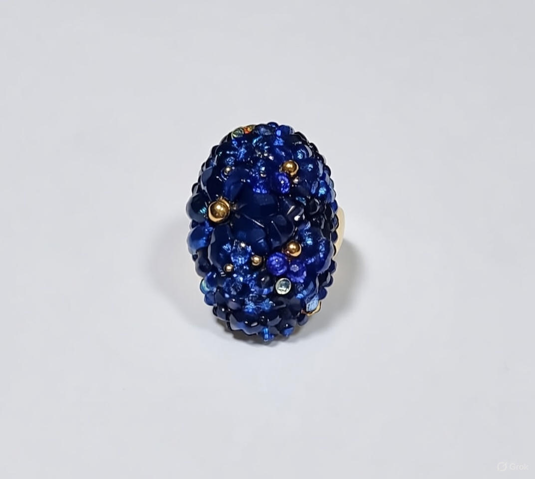 Bague ornée de paillettes bleues