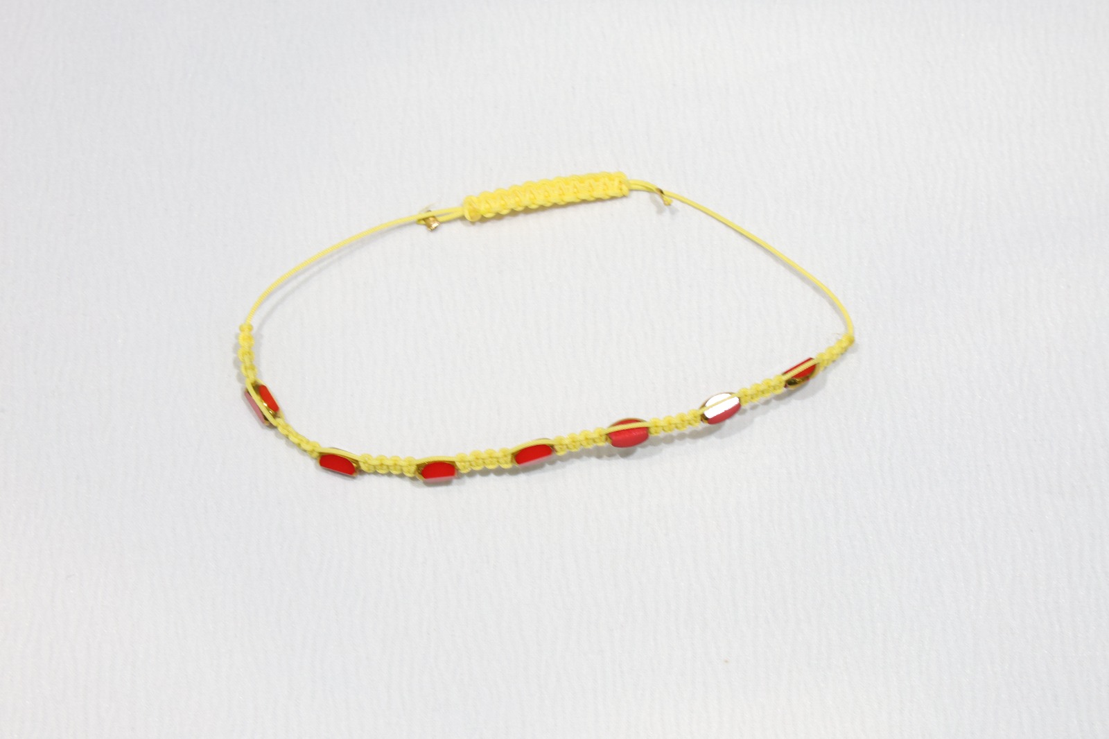 Sarı Kırmızı Boncuk Bileklik – El Yapımı