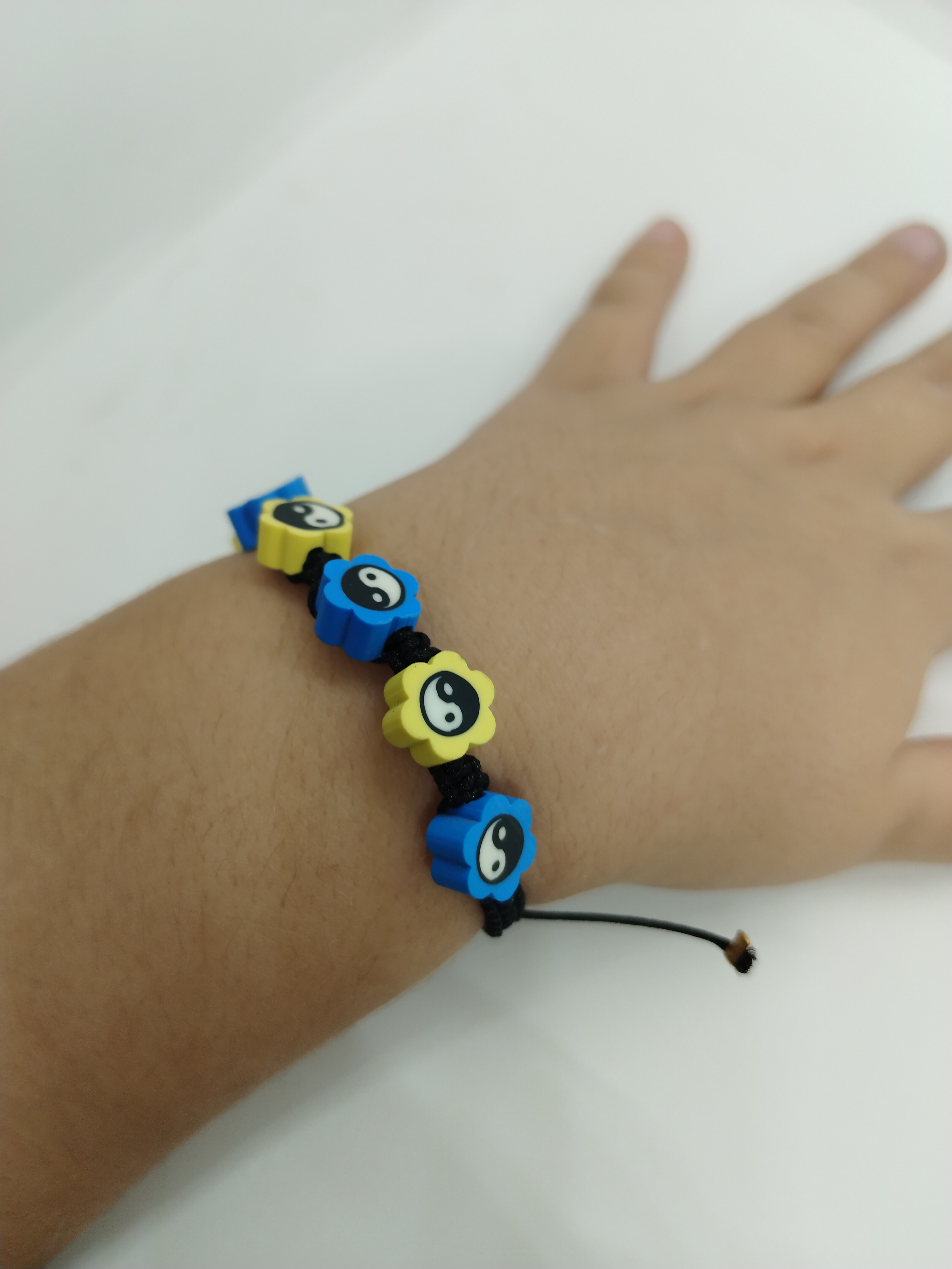 Neşeli Boncuk Çocuk Bilekliği – El Yapımı