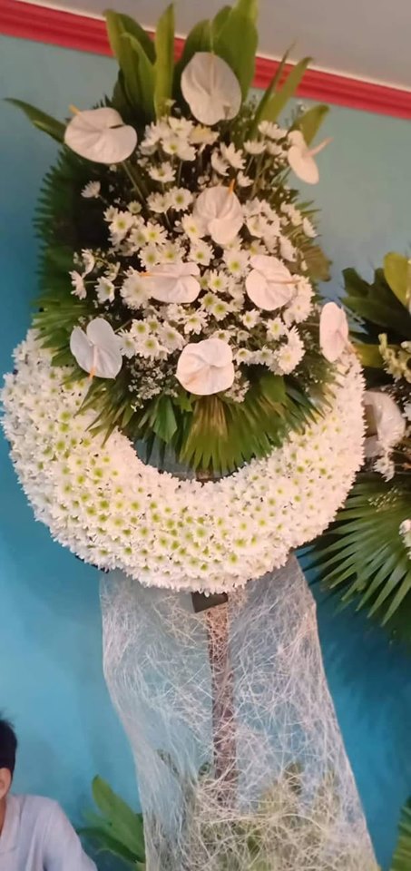 Elegant Funeral Flower Stand