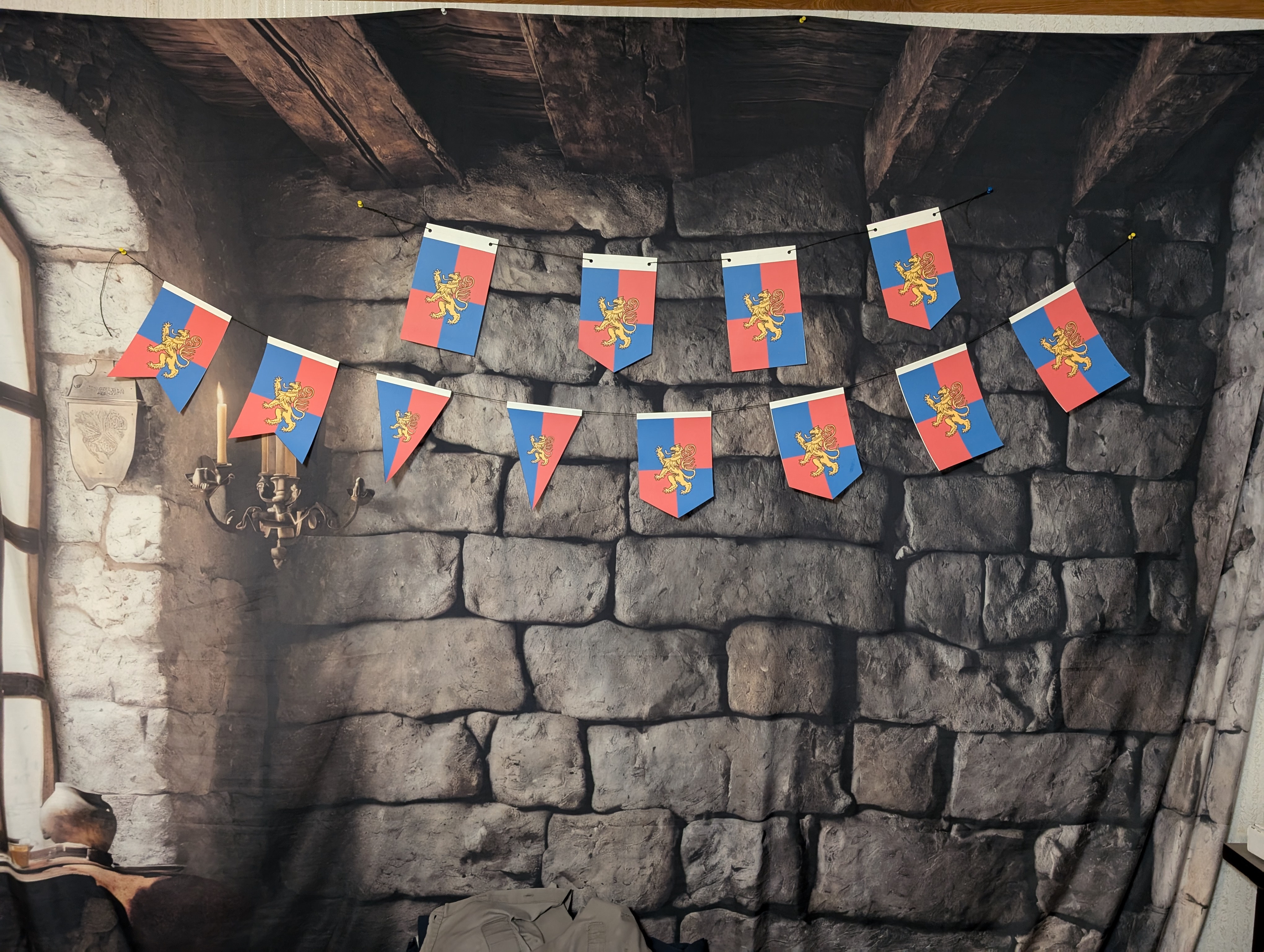 Renaissance Lion Heraldry Banner- digital download