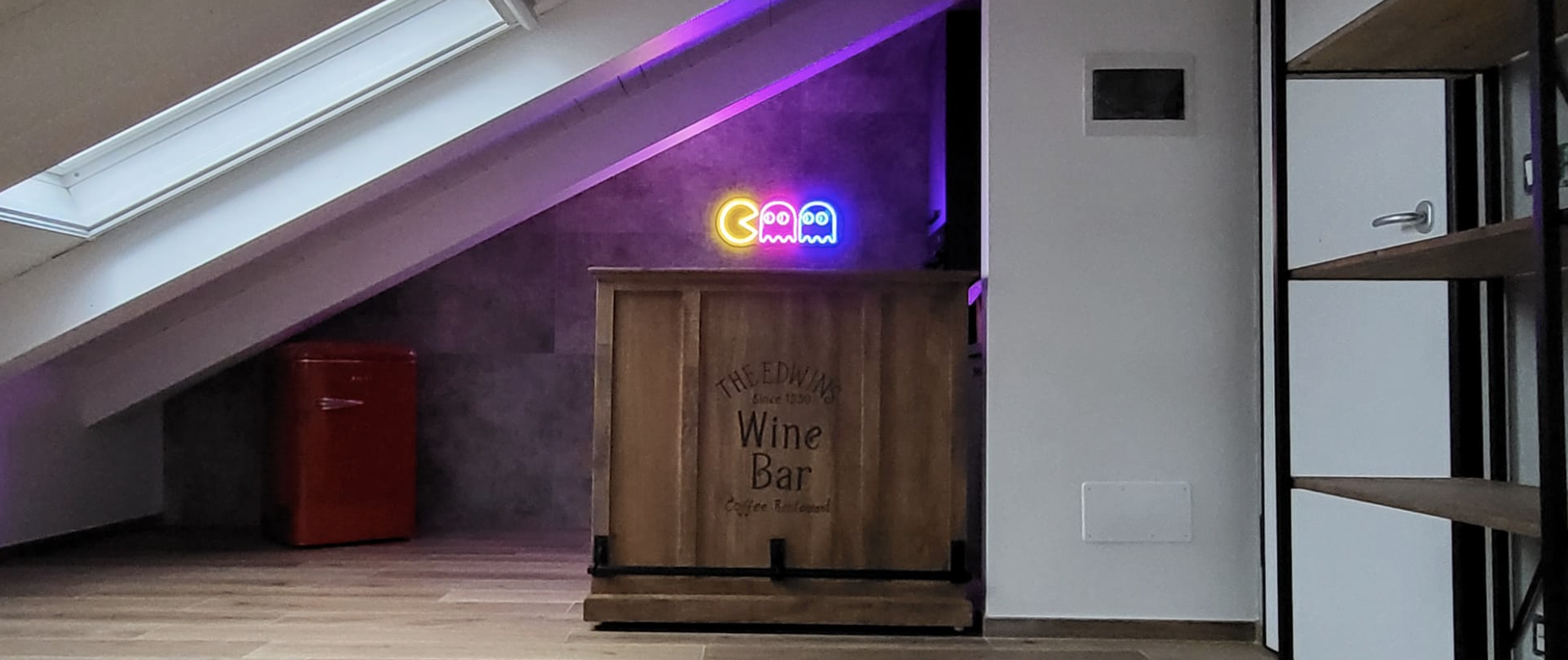 Barra de vino de madera