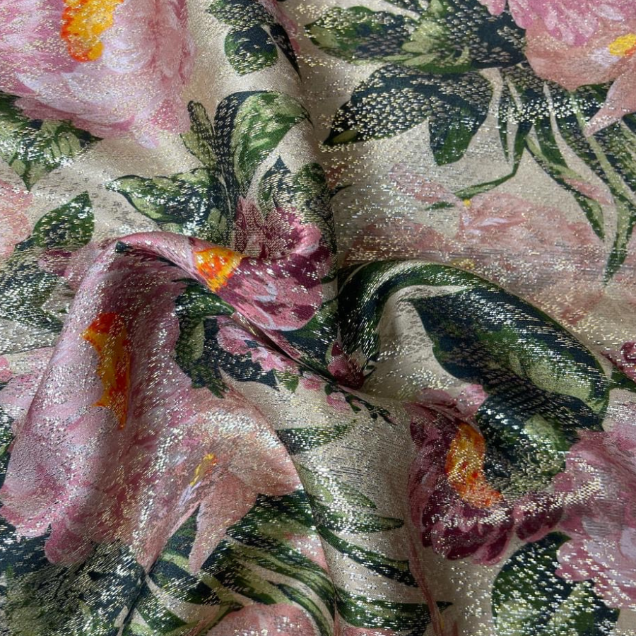 حرير إيطالي فاخر بنقشة ورود وردية لامعة