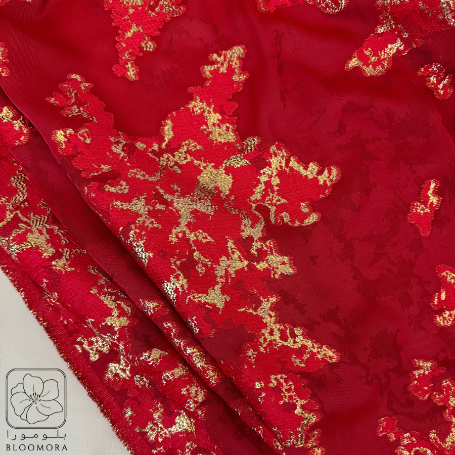  حرير جاكارد زري فاخر – أحمر بلمسات ذهبية