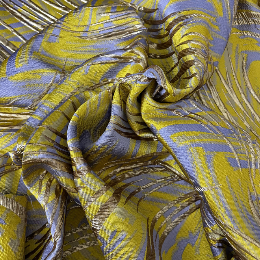 حرير جاكارد زري – نقش ذهبي وأزرق