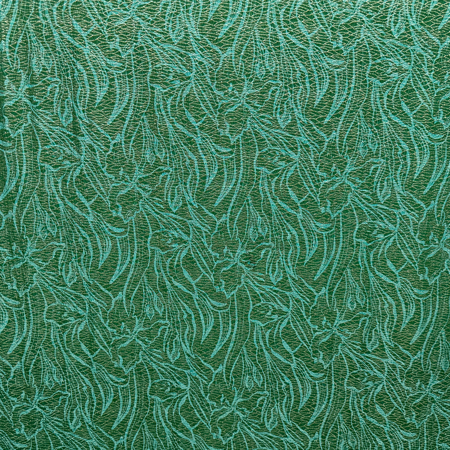 نقشة نباتية باللون الأخضر الزمردي