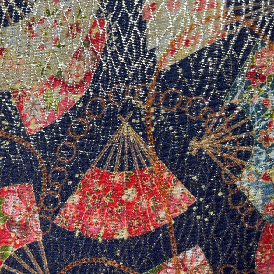 قماش حرير إيطالي بنقشة مراوح شرقية فاخرة