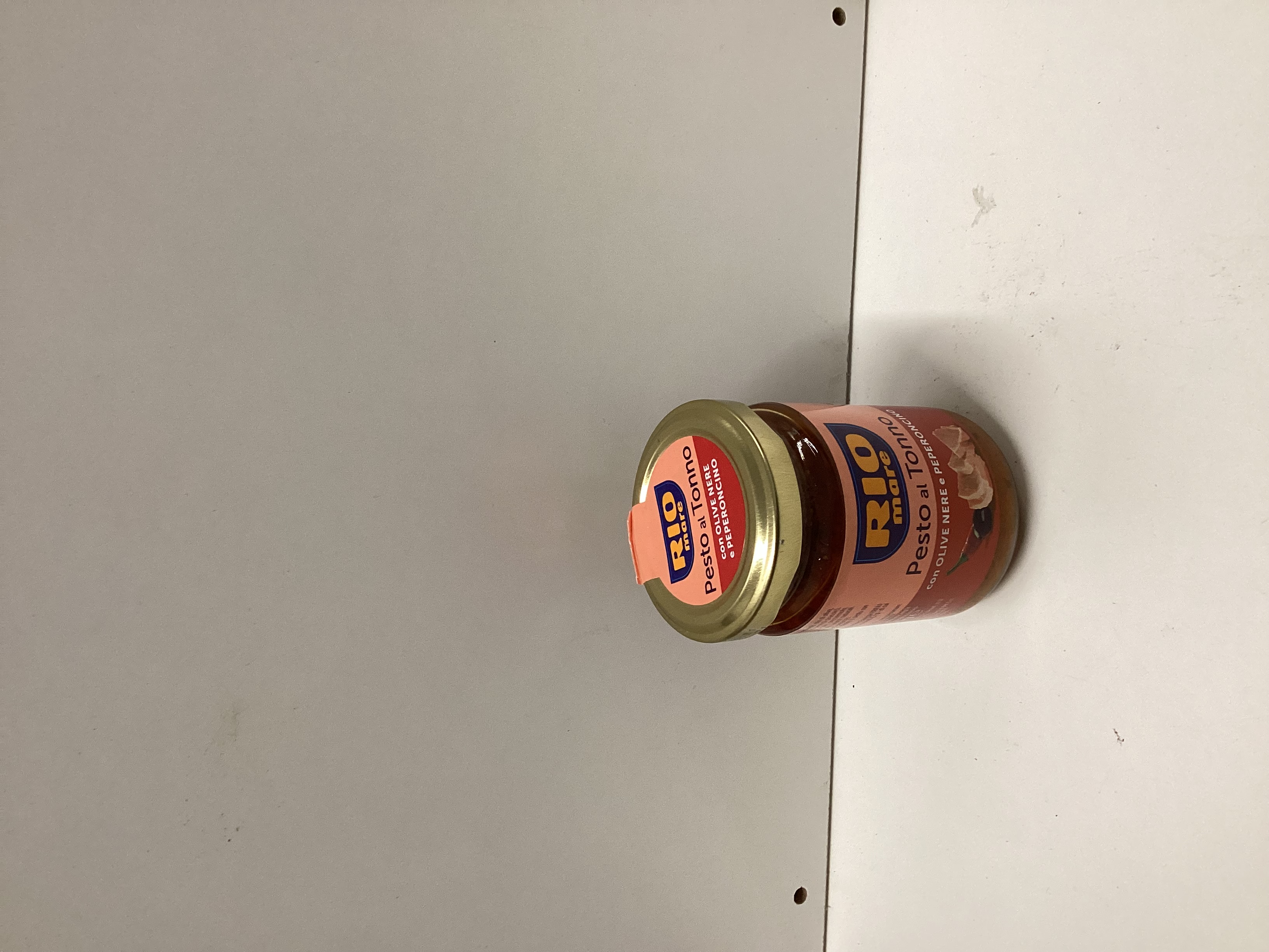 Rio mare pesto olive nere e peperoncino
