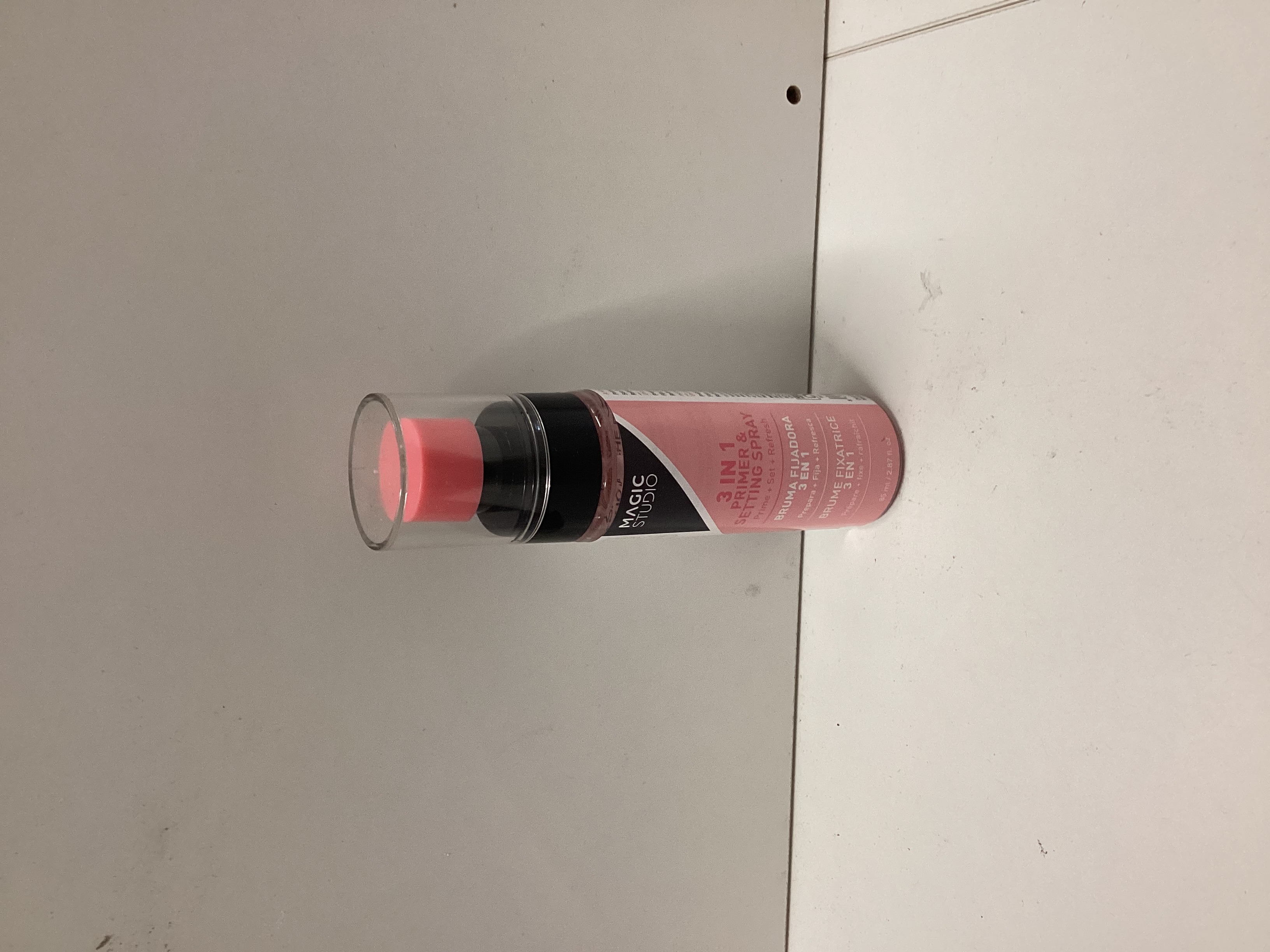 Magic studio 3 in 1 primer e spray