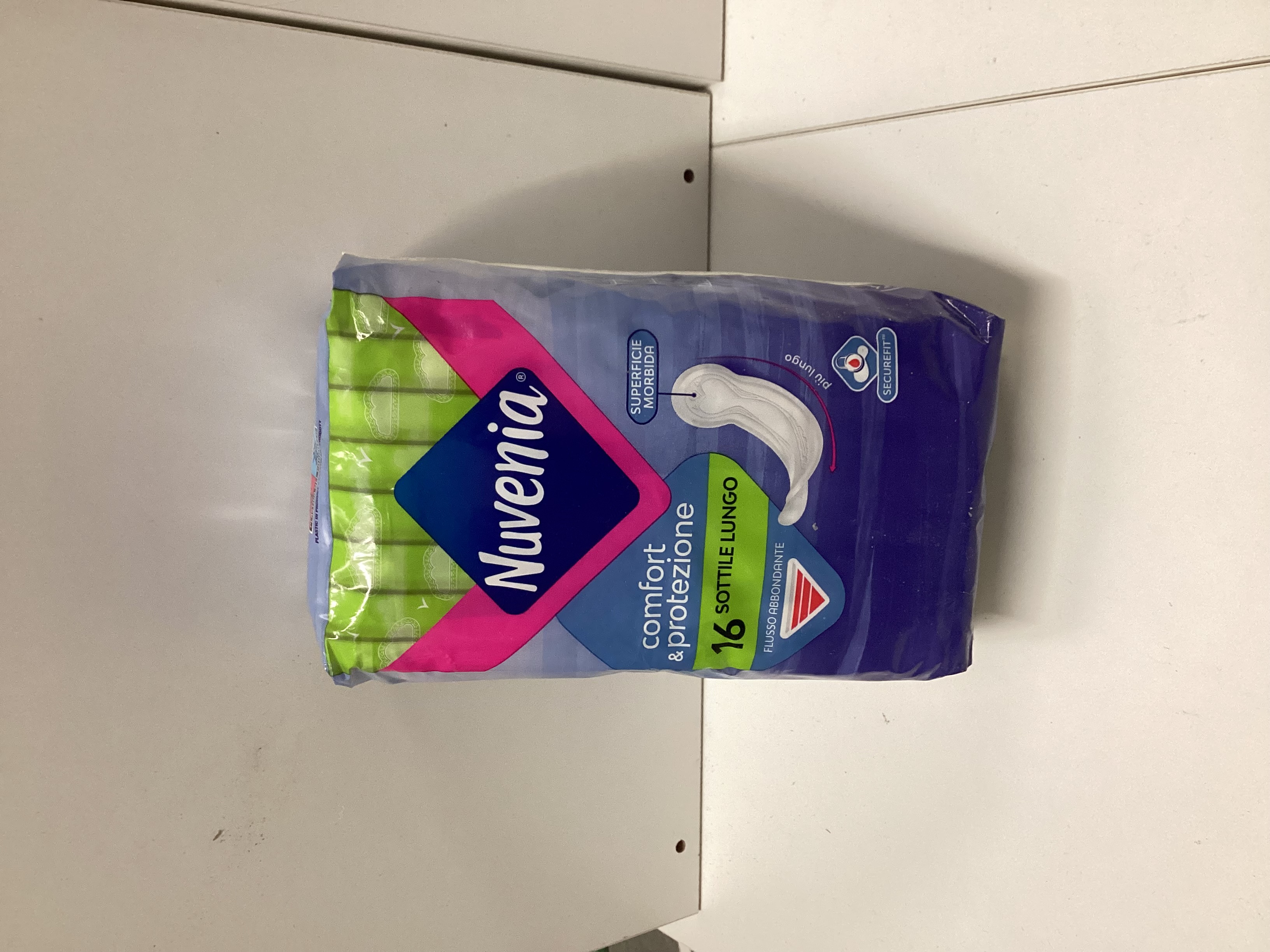 Nuvenia Comfort e Protezione 16 Assorbenti Notte Lungo