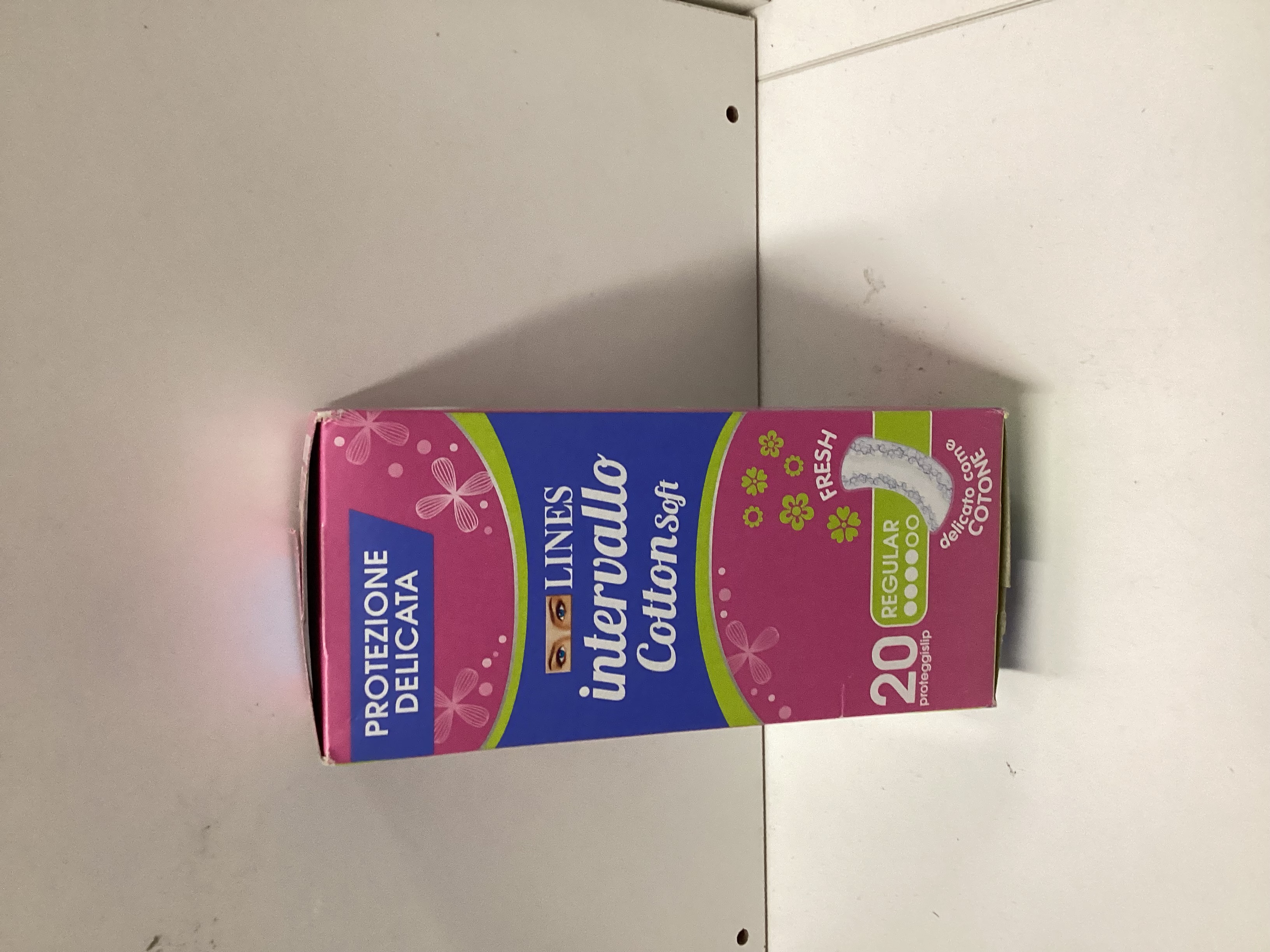 LINES Intervallo proteggi slip 20 pz
