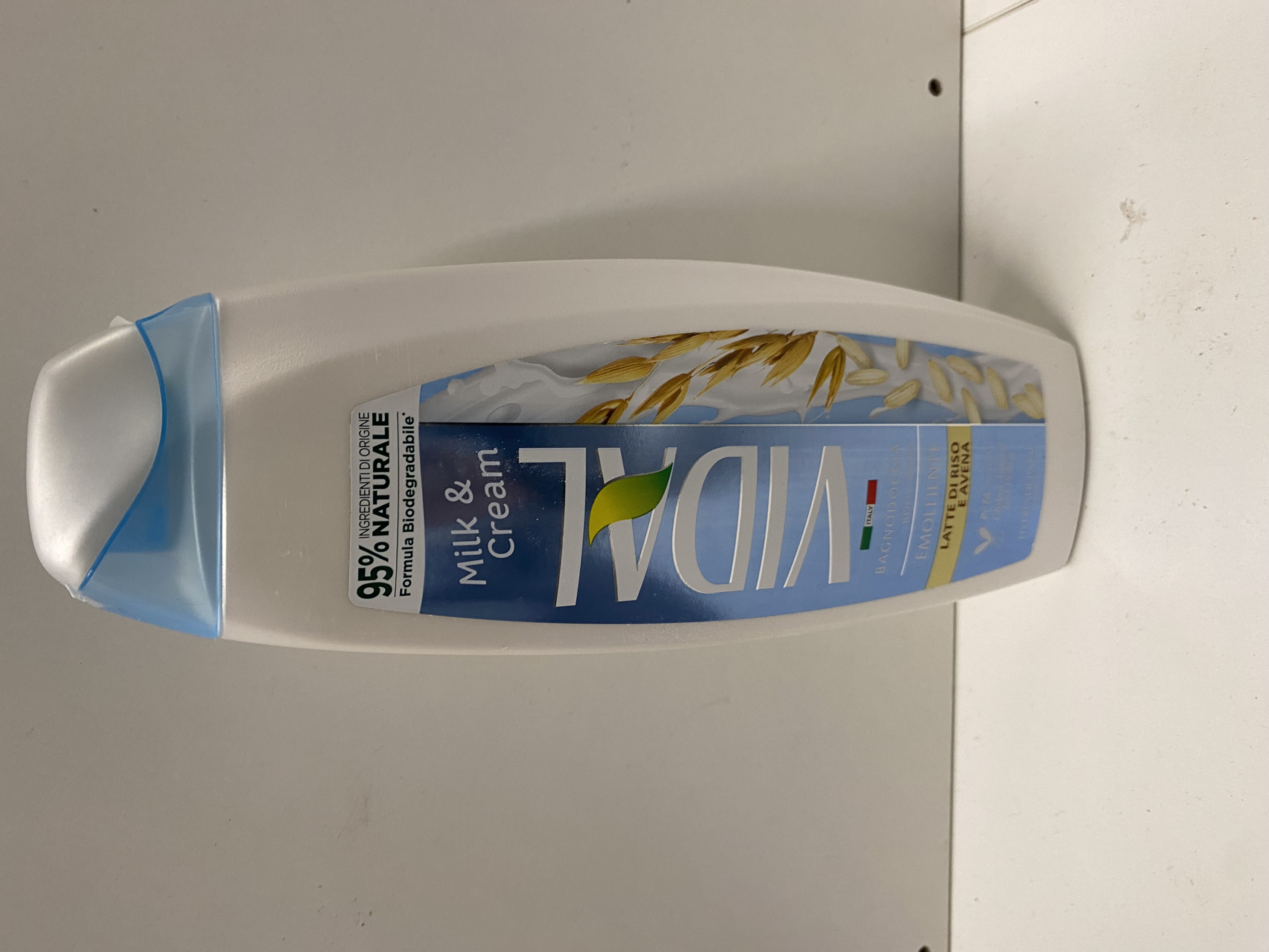VIDAL Milk & Cream Shower Gel