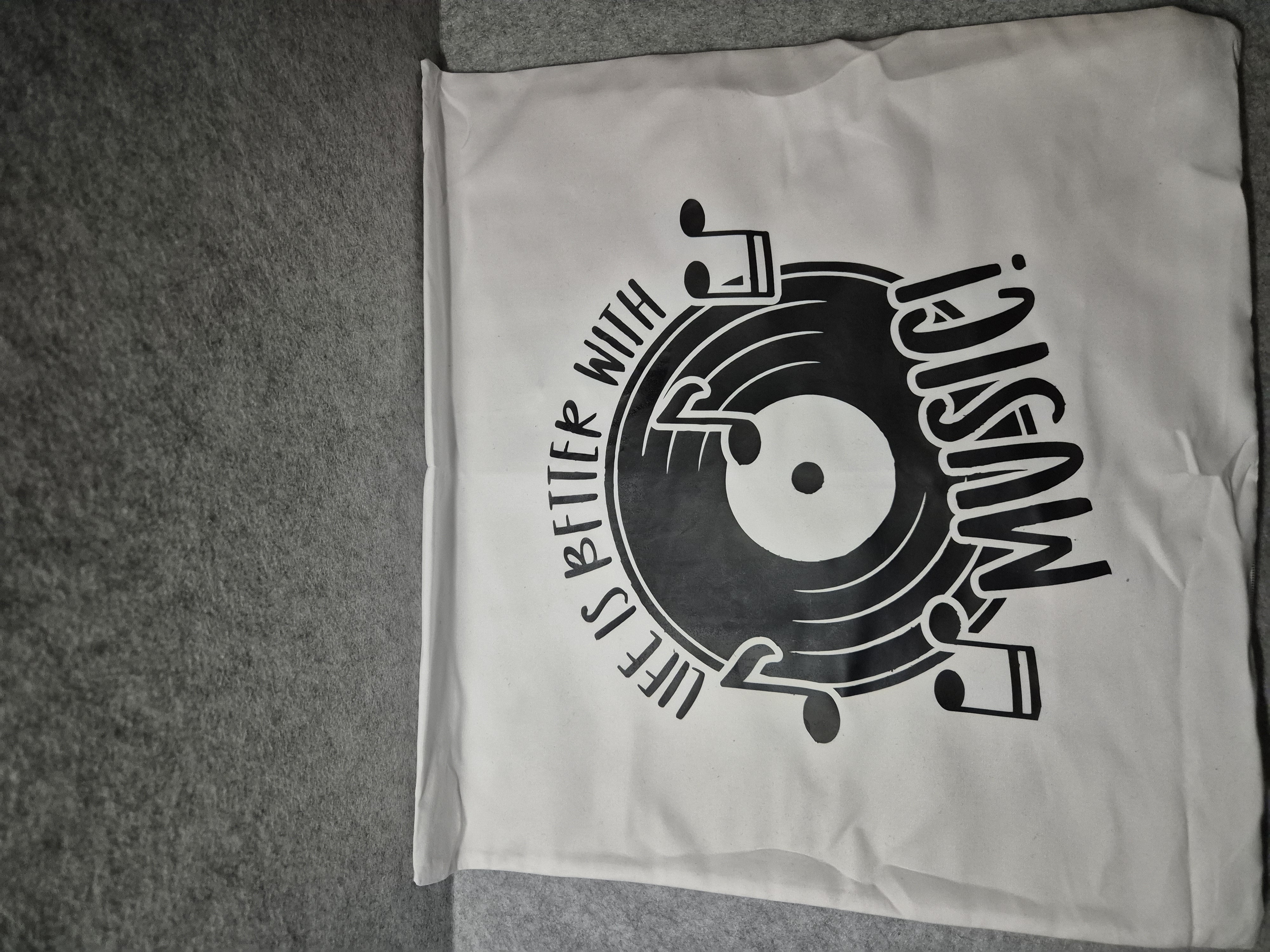 Cushion covers (Pack of 2)