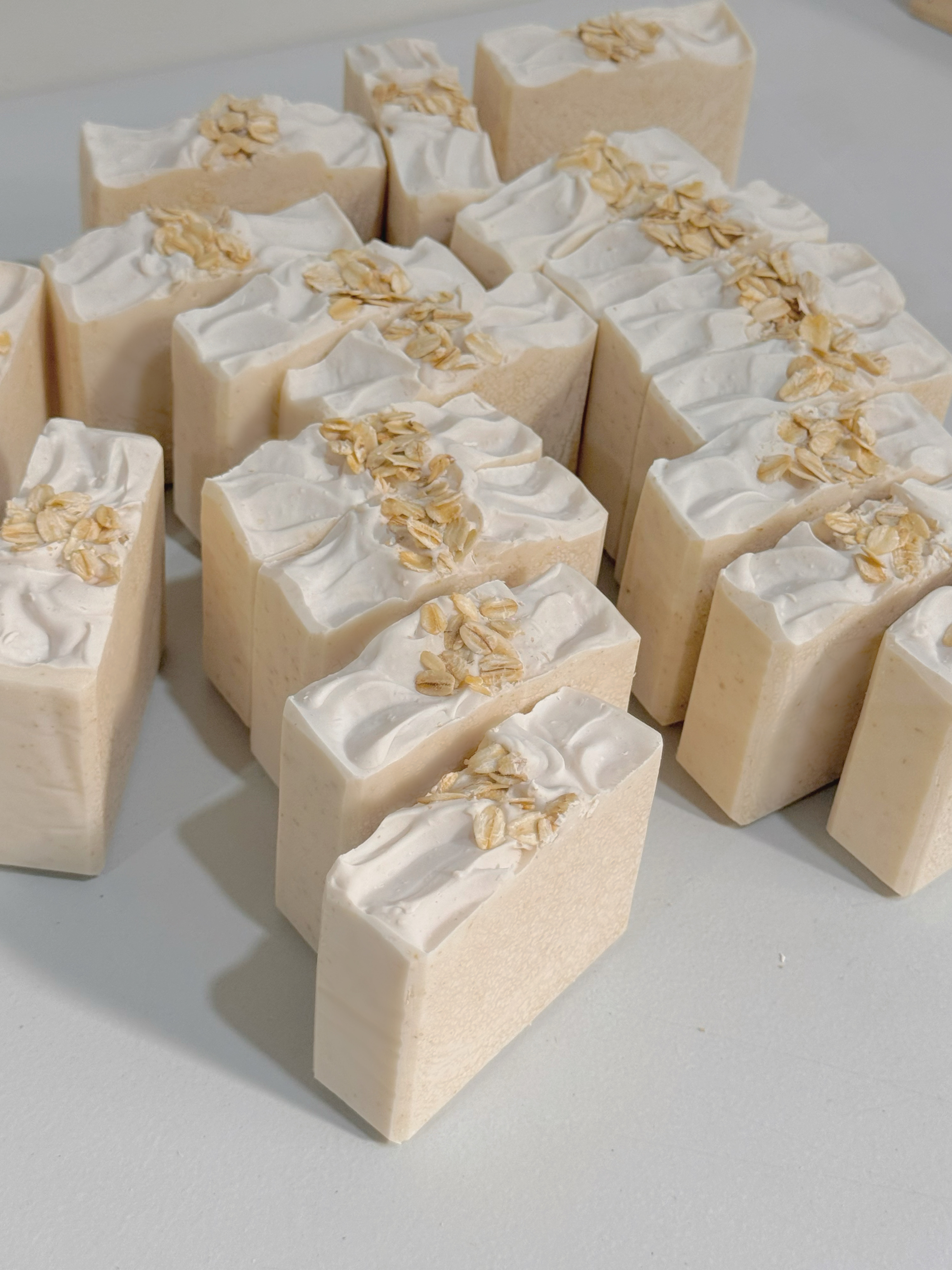 Bien Aroma Oatmeal & Coconut Artisan Luxury Soap