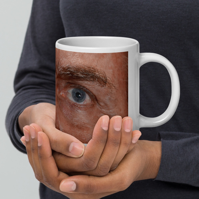 Caneca Olhar do Mito