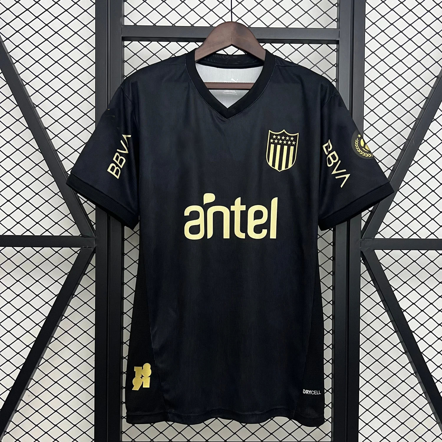 Remera Peñarol Alternativa Negra Carbon 2025