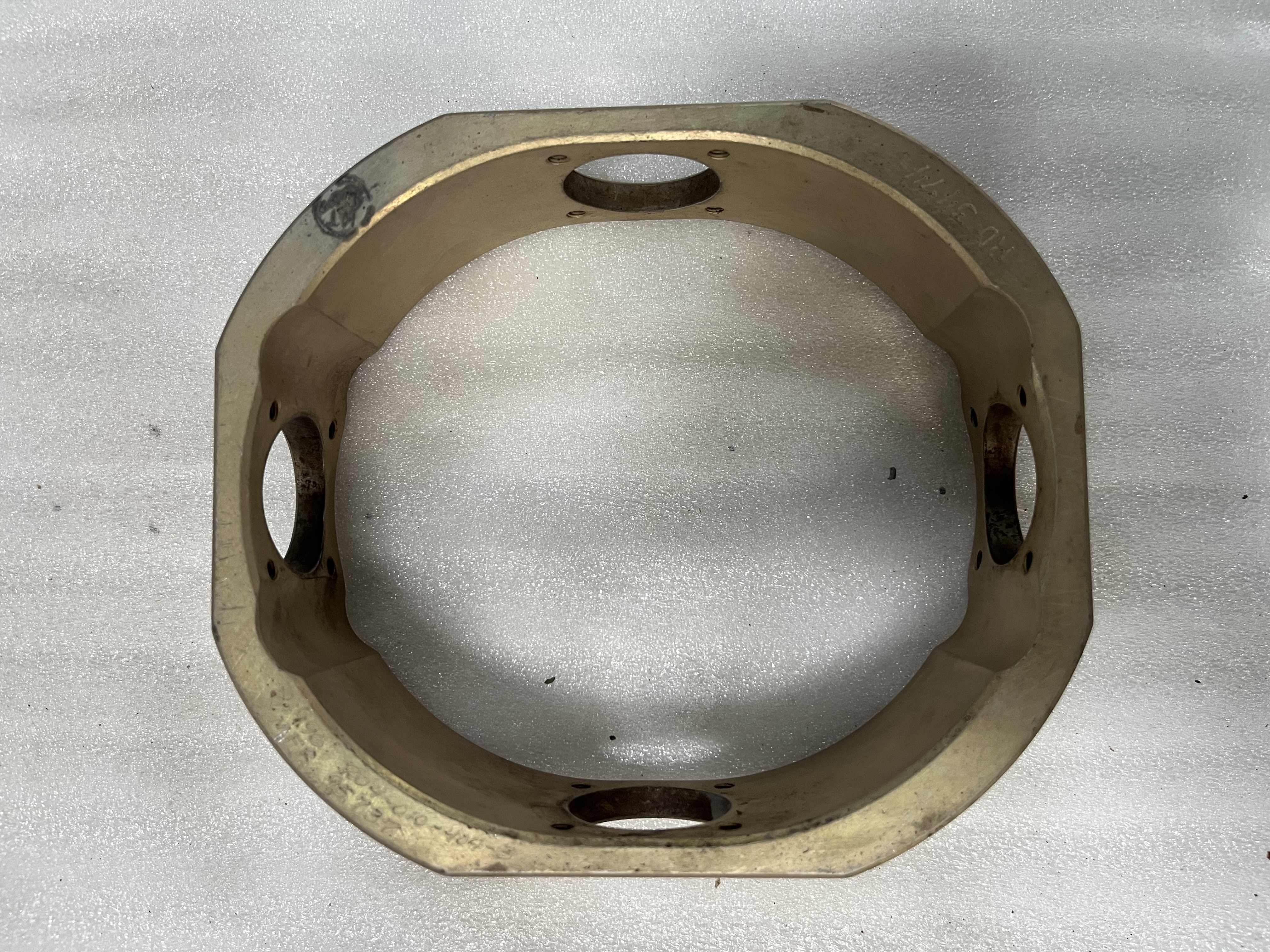 Main Rotor Trunnion Shaft Collar