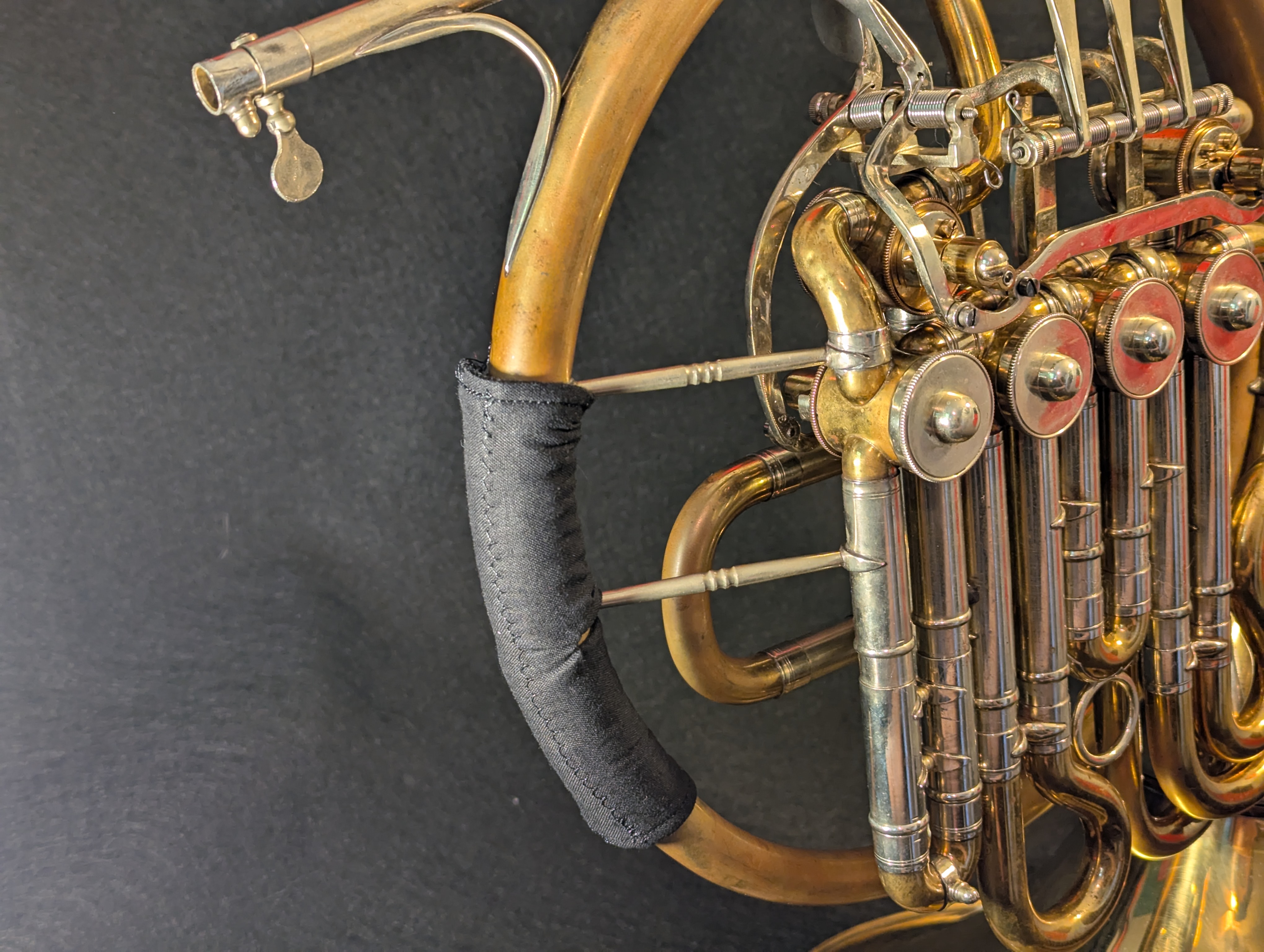 Slim Right Hand Grip