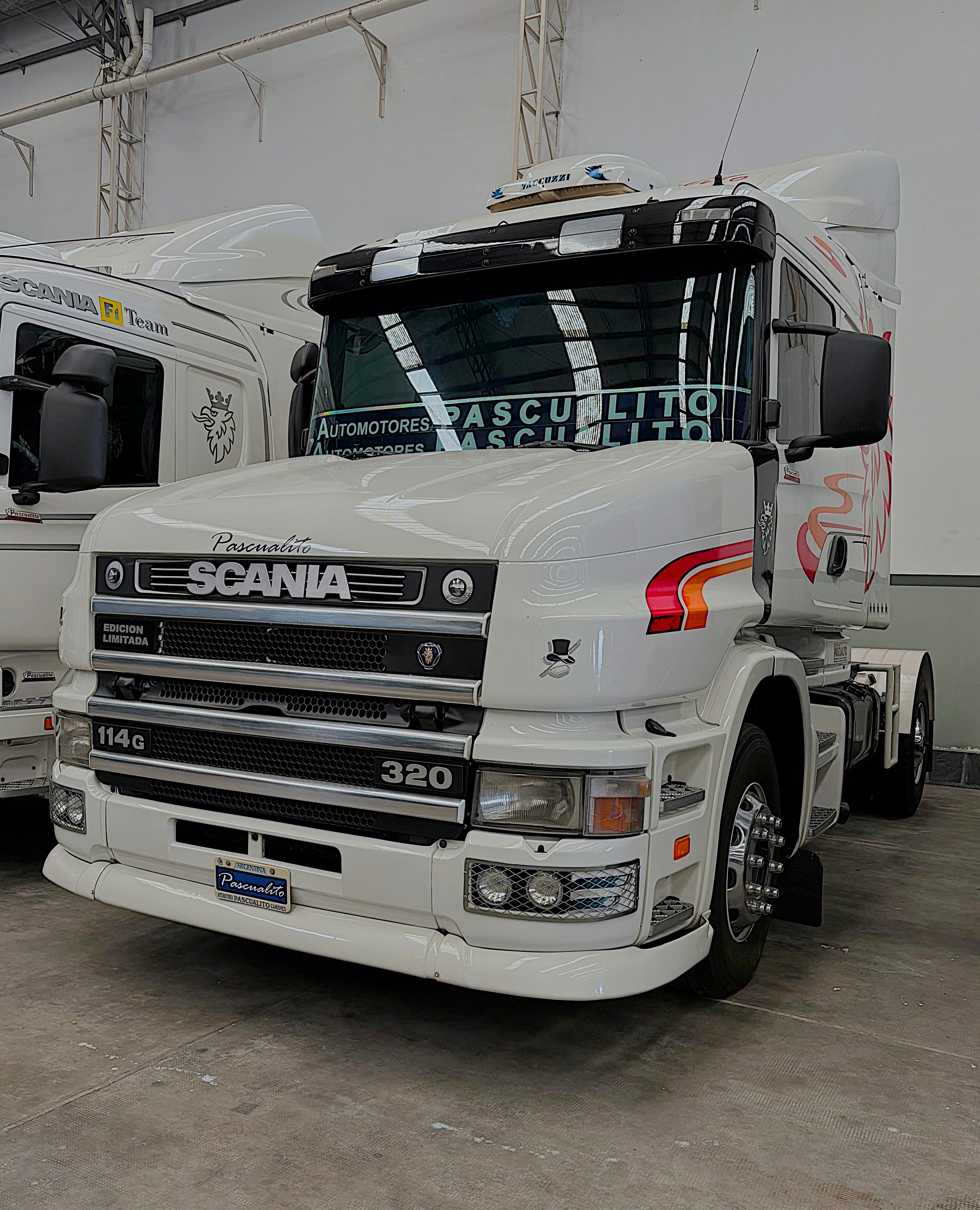SCANIA - CAMIONES